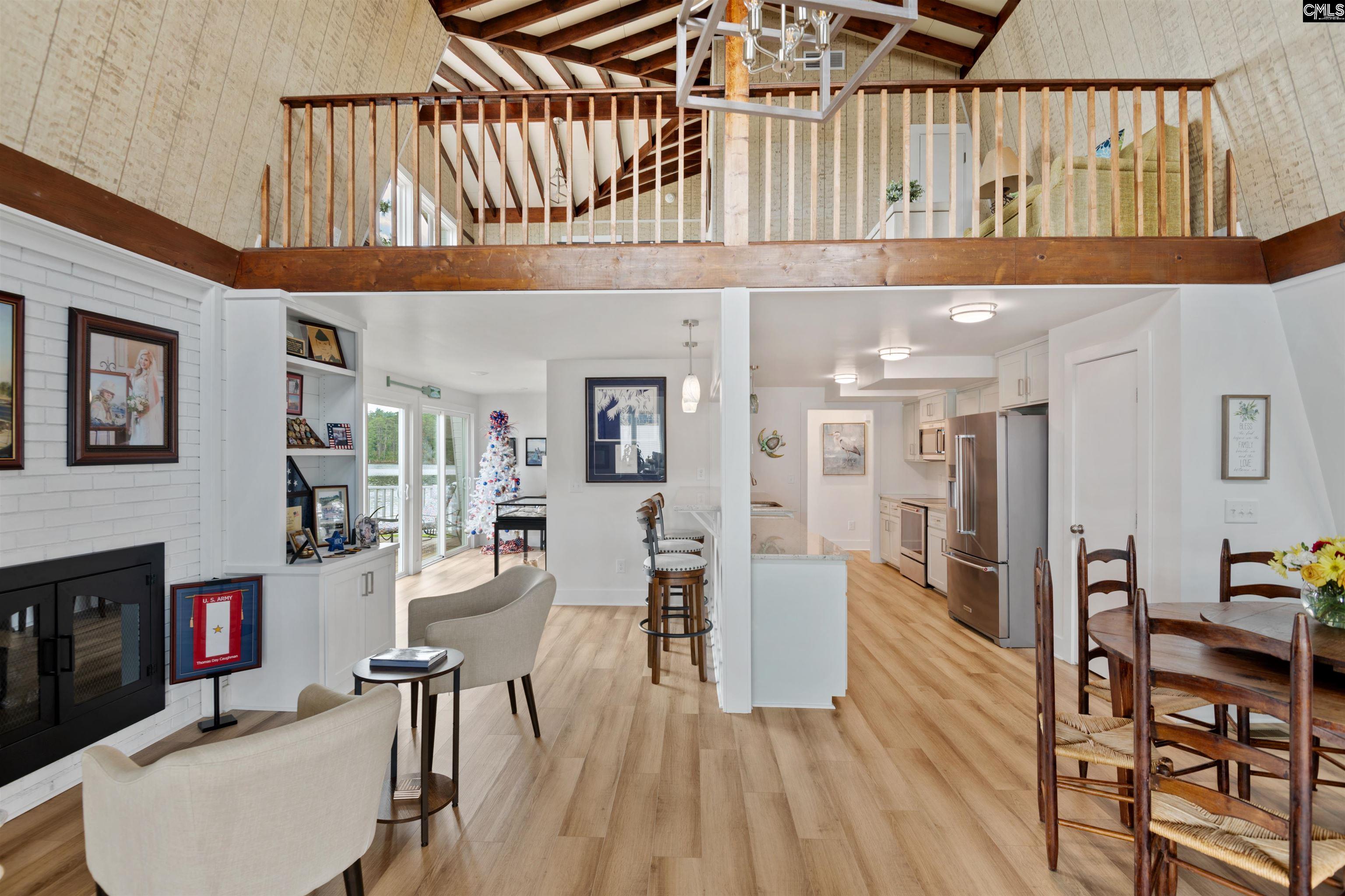 675 E Point Drive
