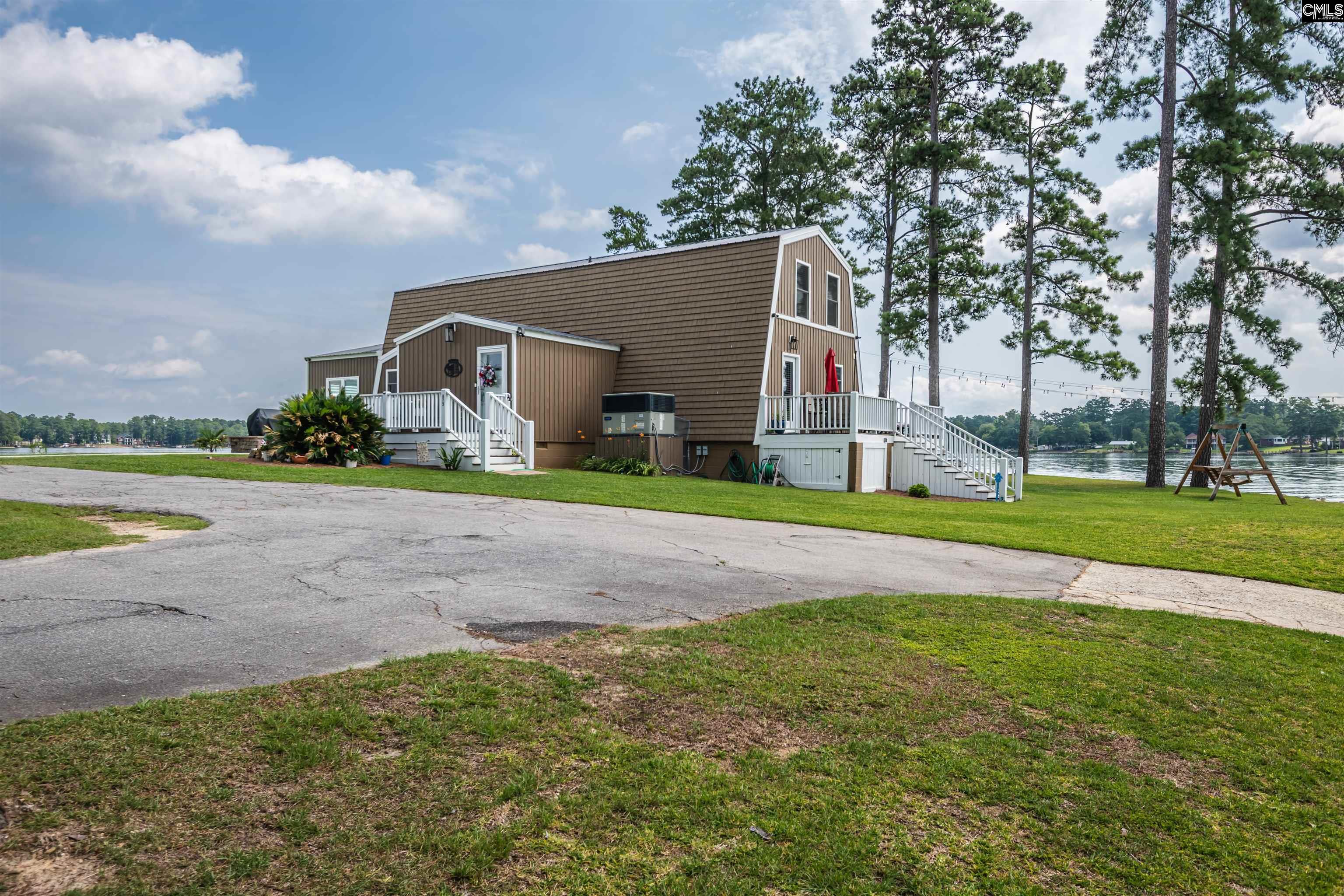 675 E Point Drive