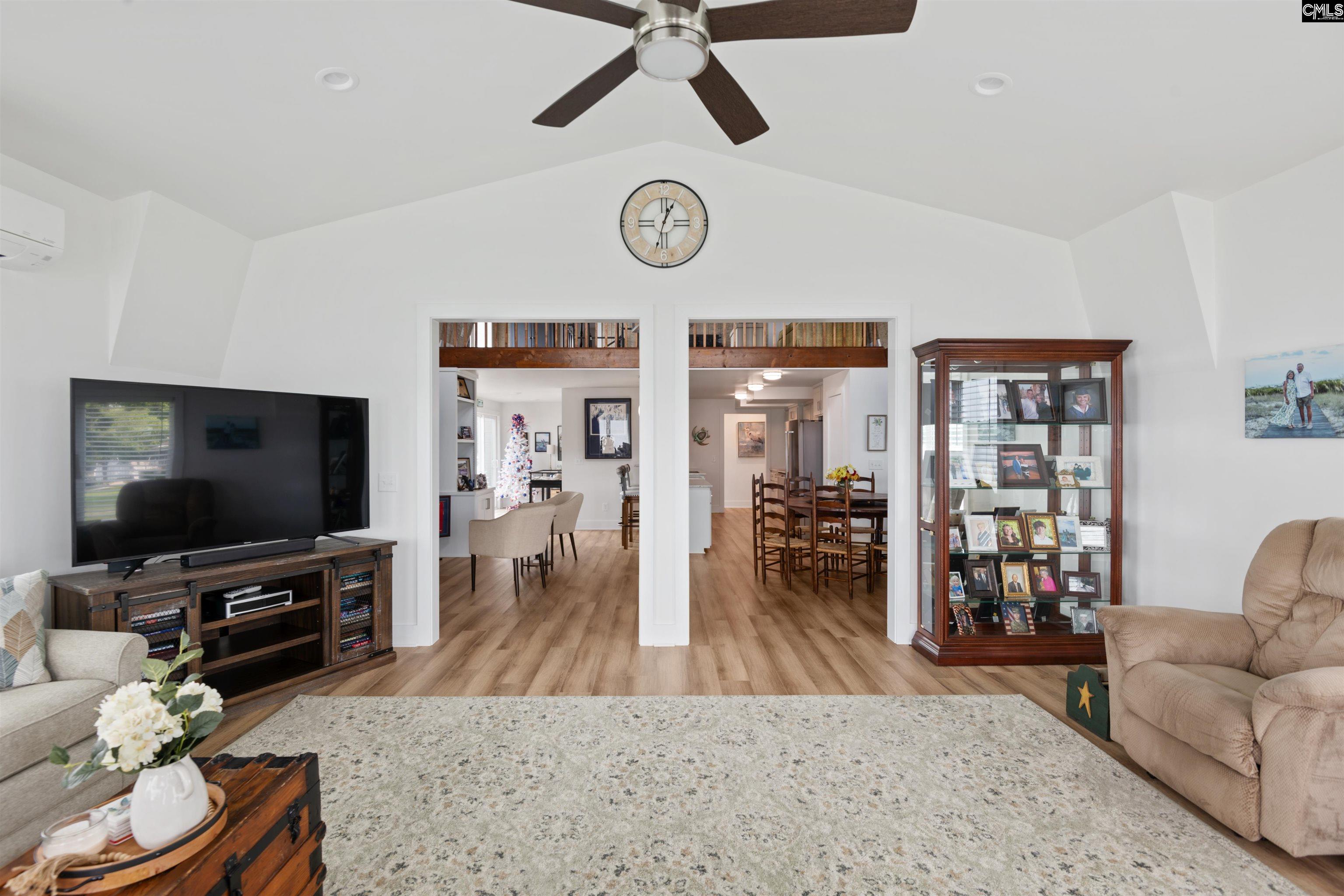 675 E Point Drive