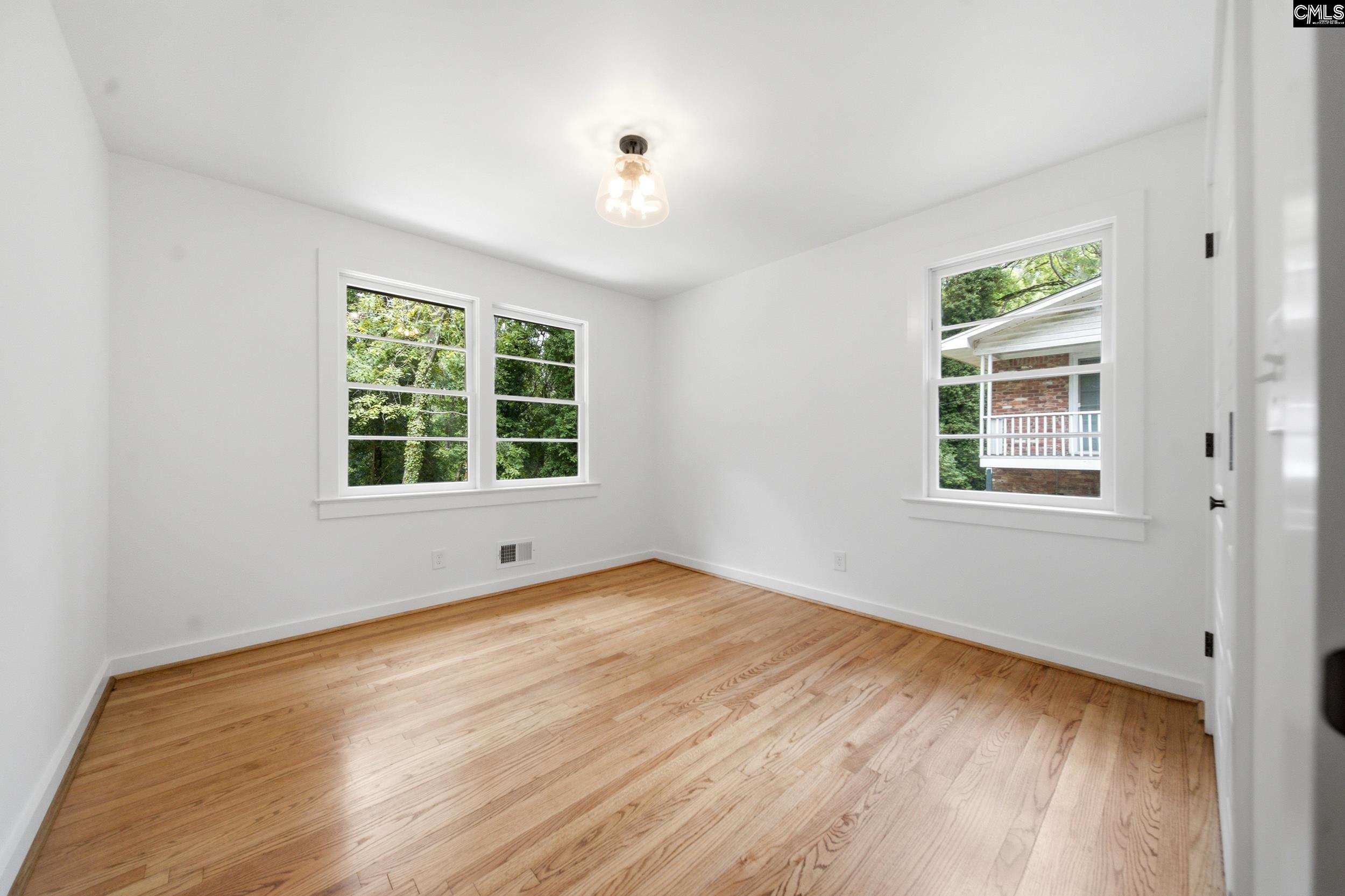 4523 Oakwood Drive
