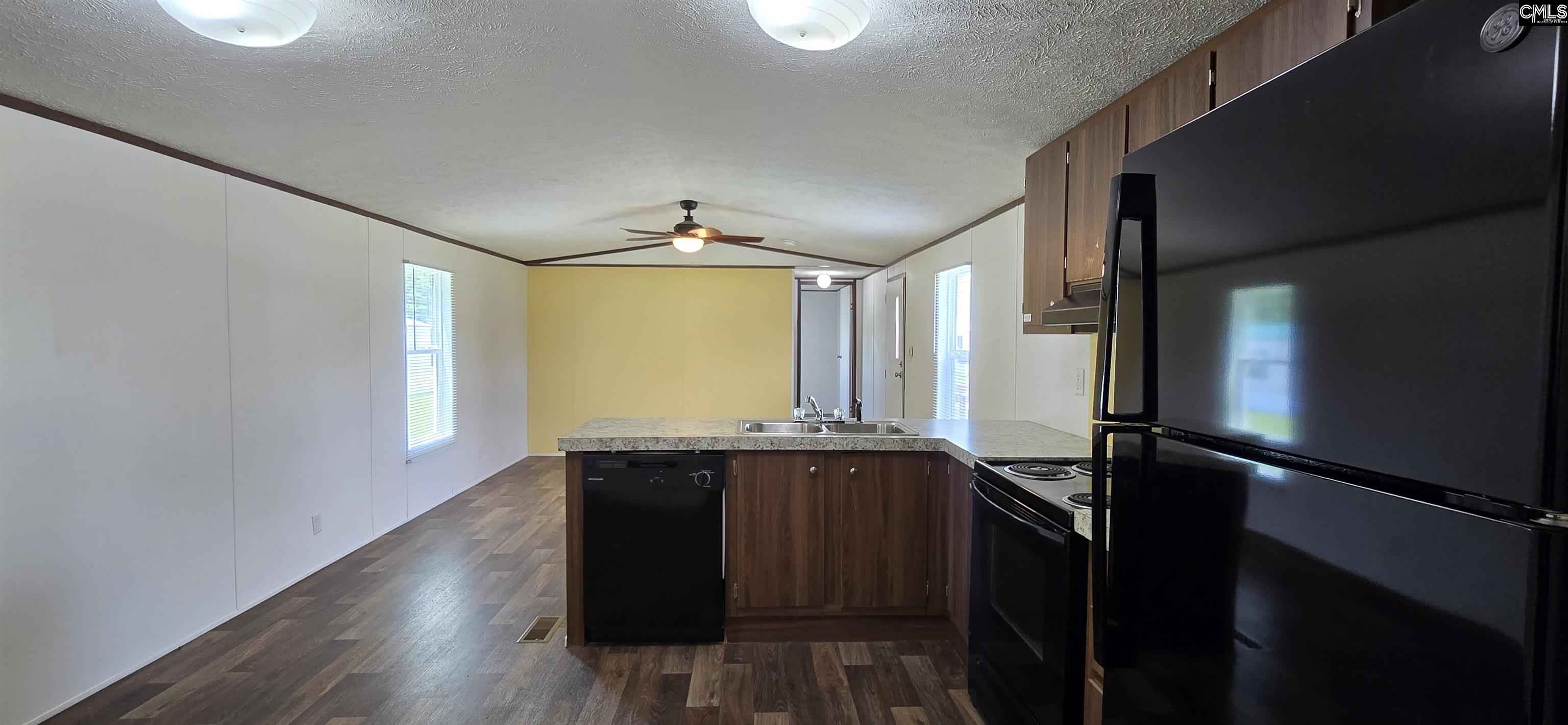 446 TWO NOTCH Road 7
