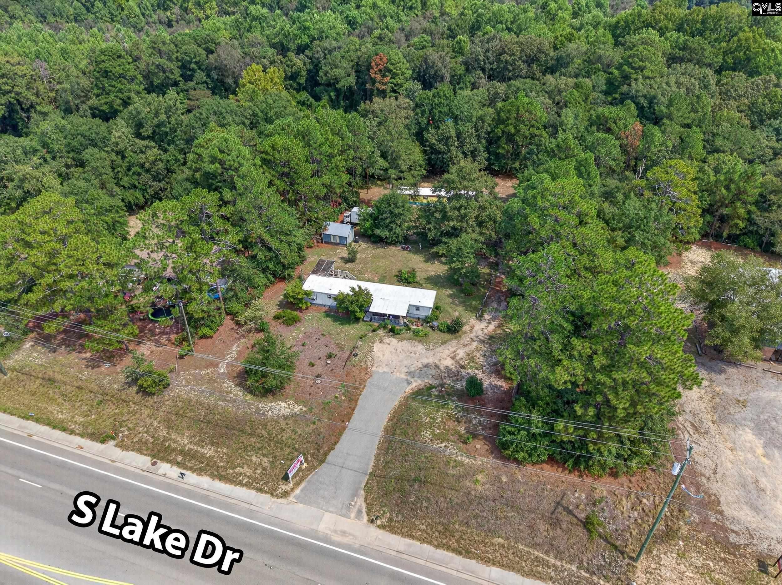 1569 S Lake