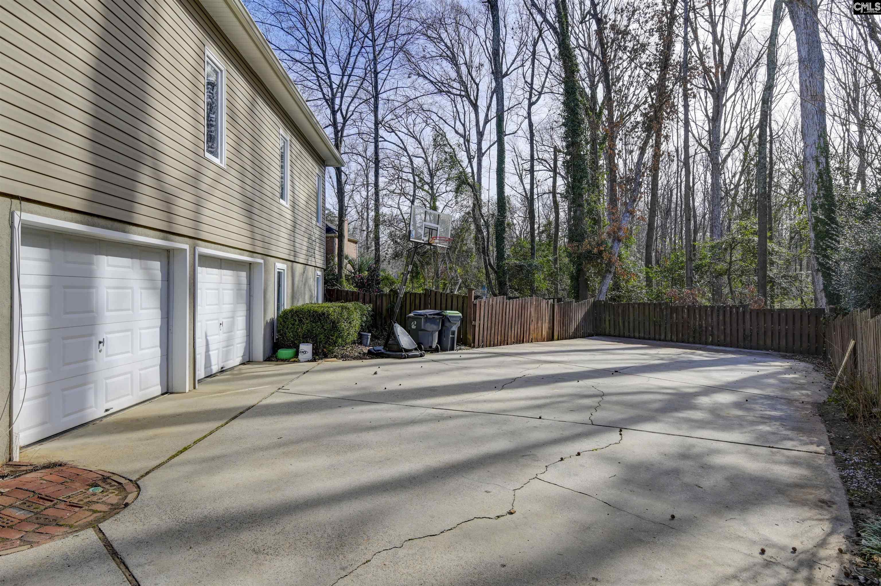 611 Clearview Court