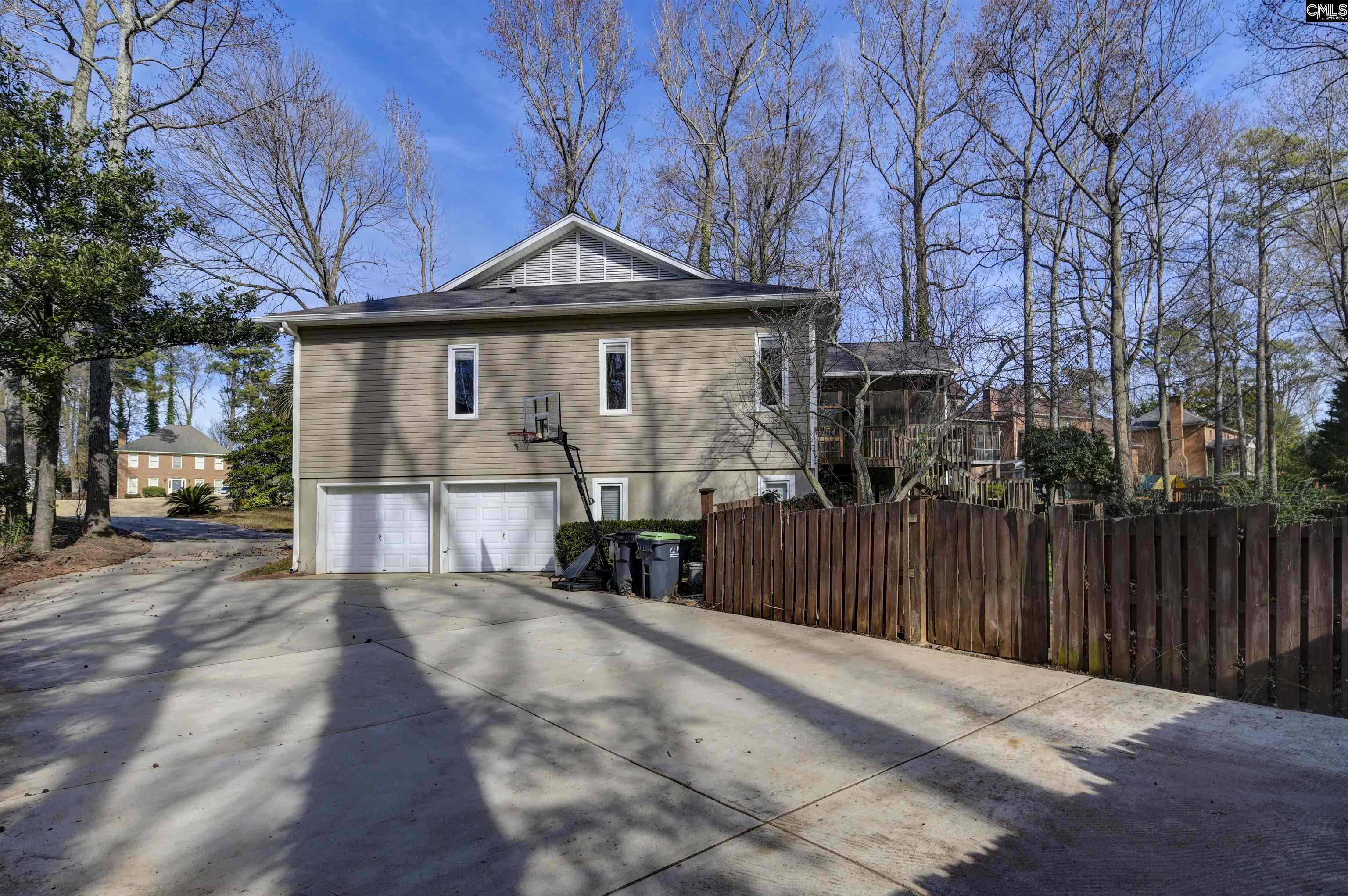 611 Clearview Court