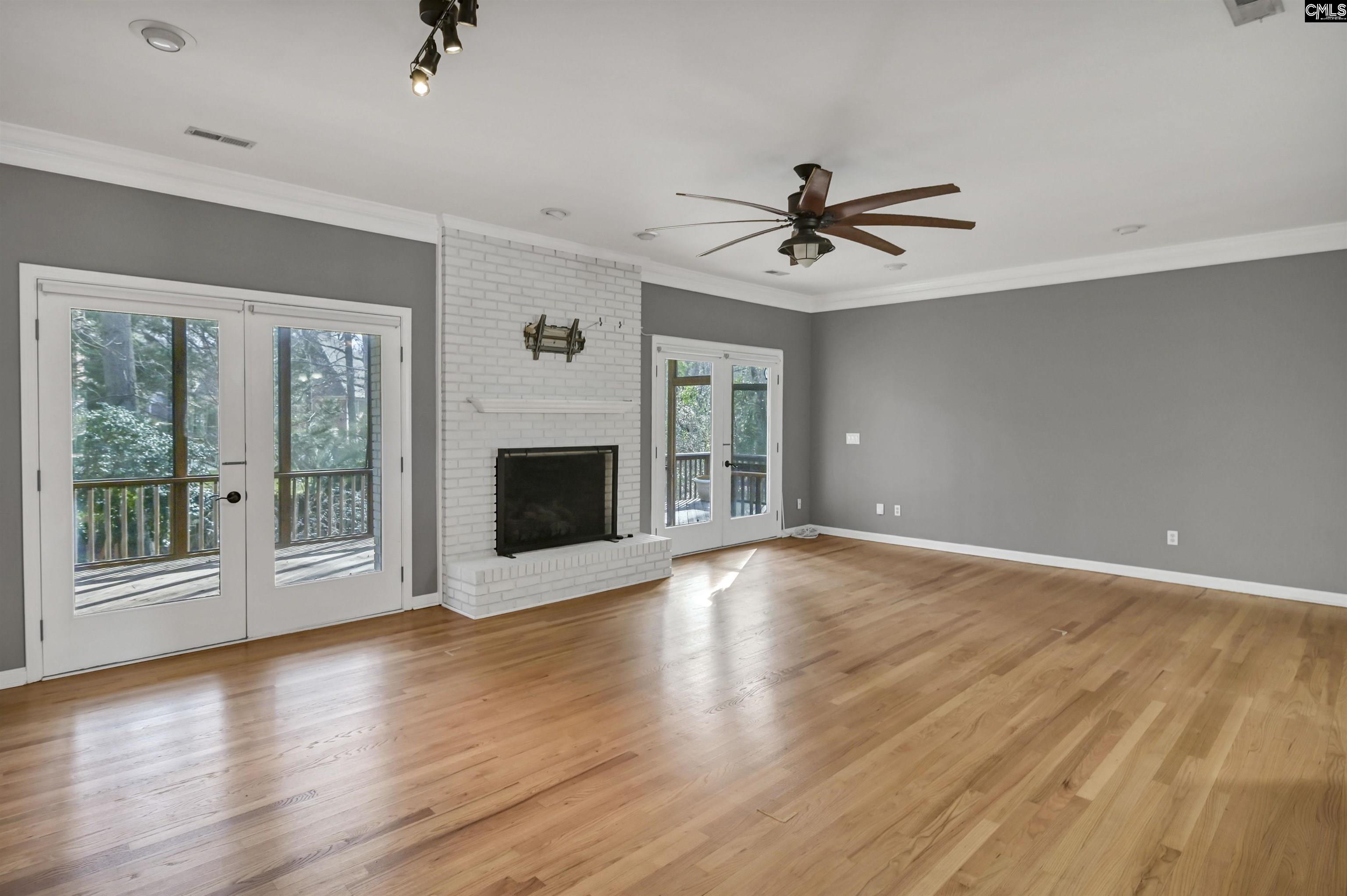 611 Clearview Court