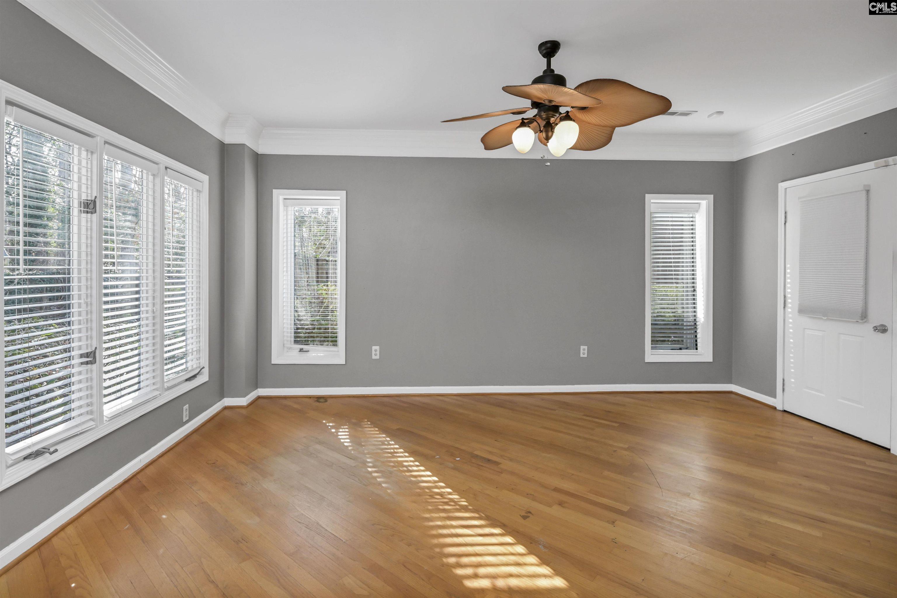 611 Clearview Court