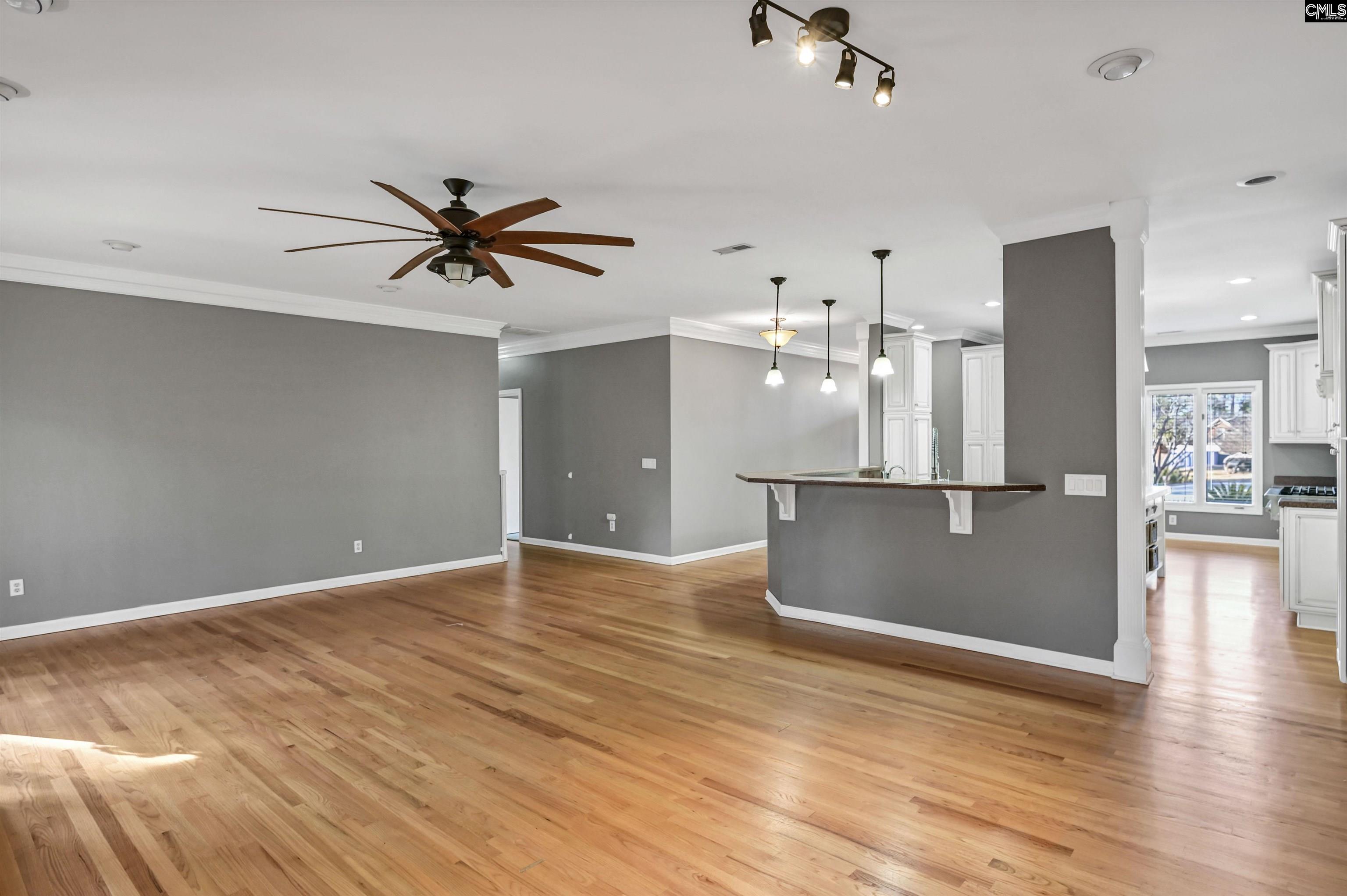 611 Clearview Court