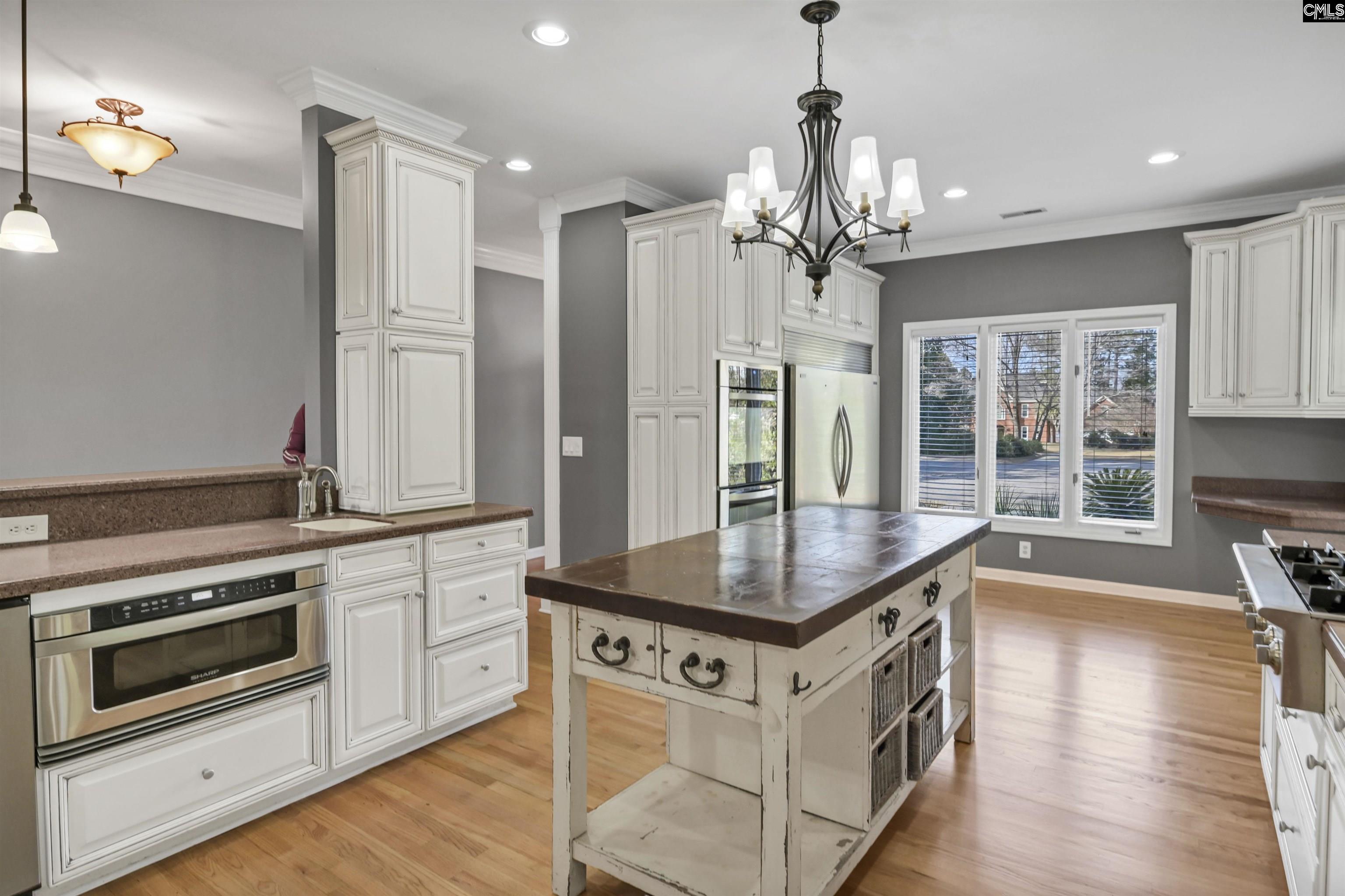 611 Clearview Court