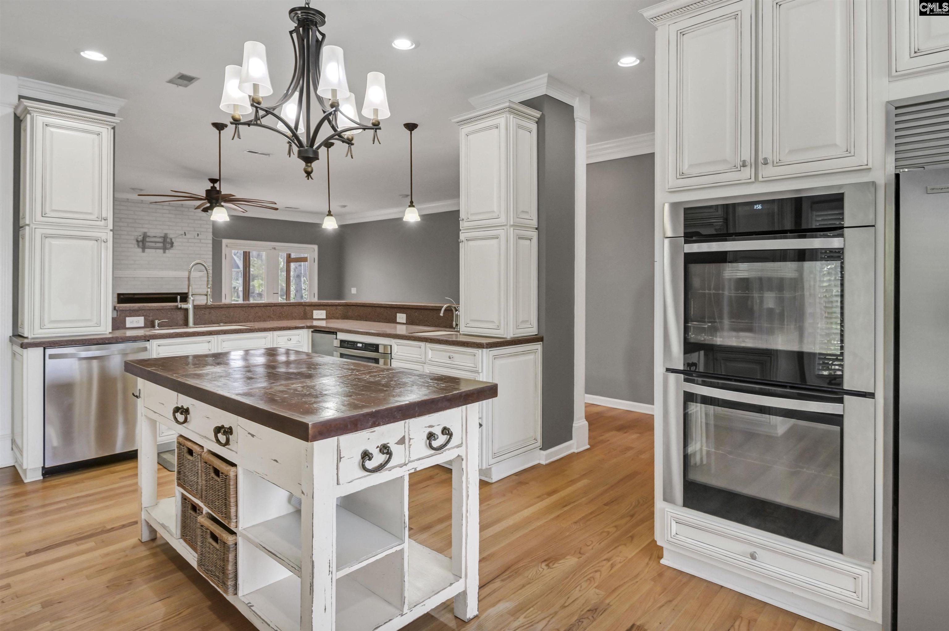 611 Clearview Court