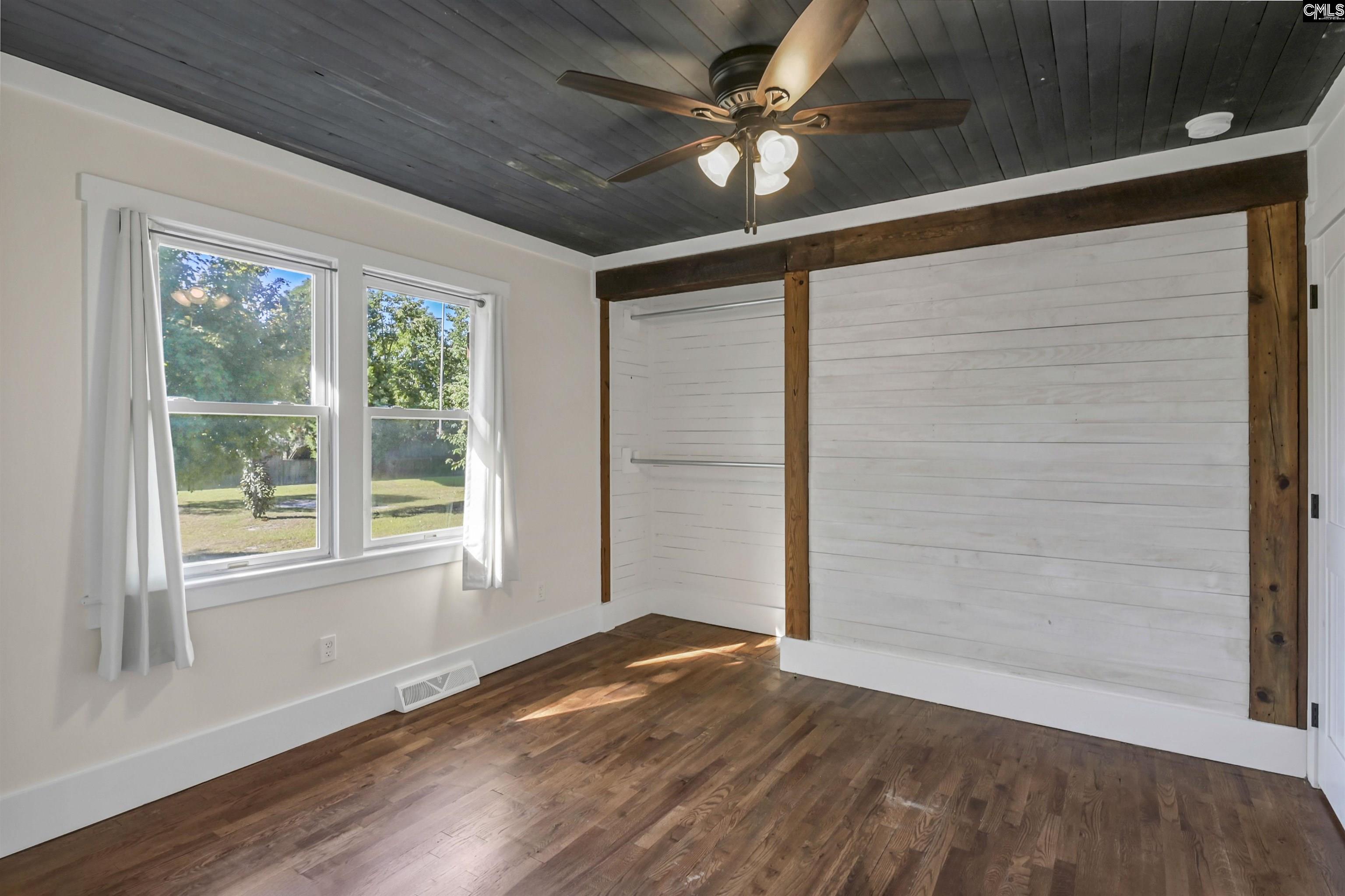 1055 Belo Road