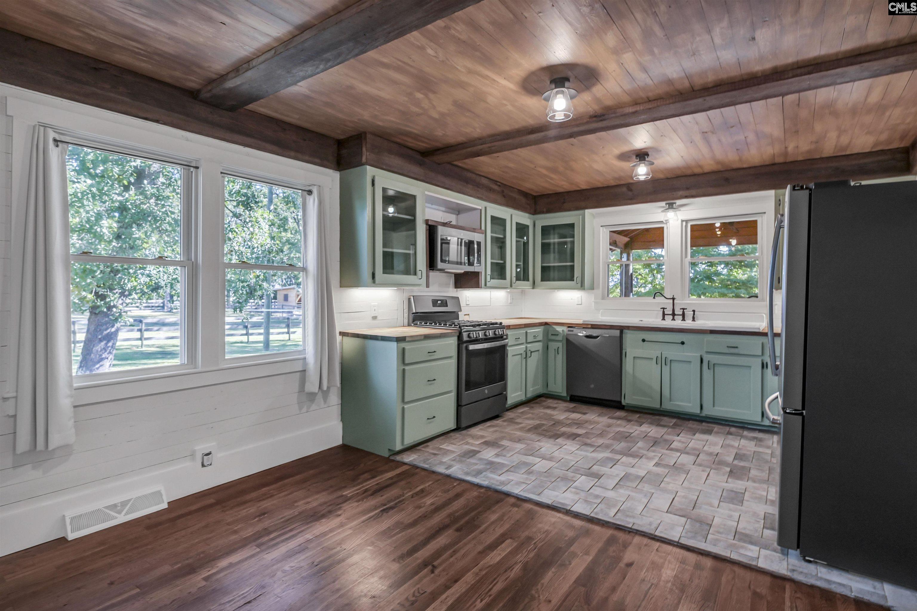 1055 Belo Road