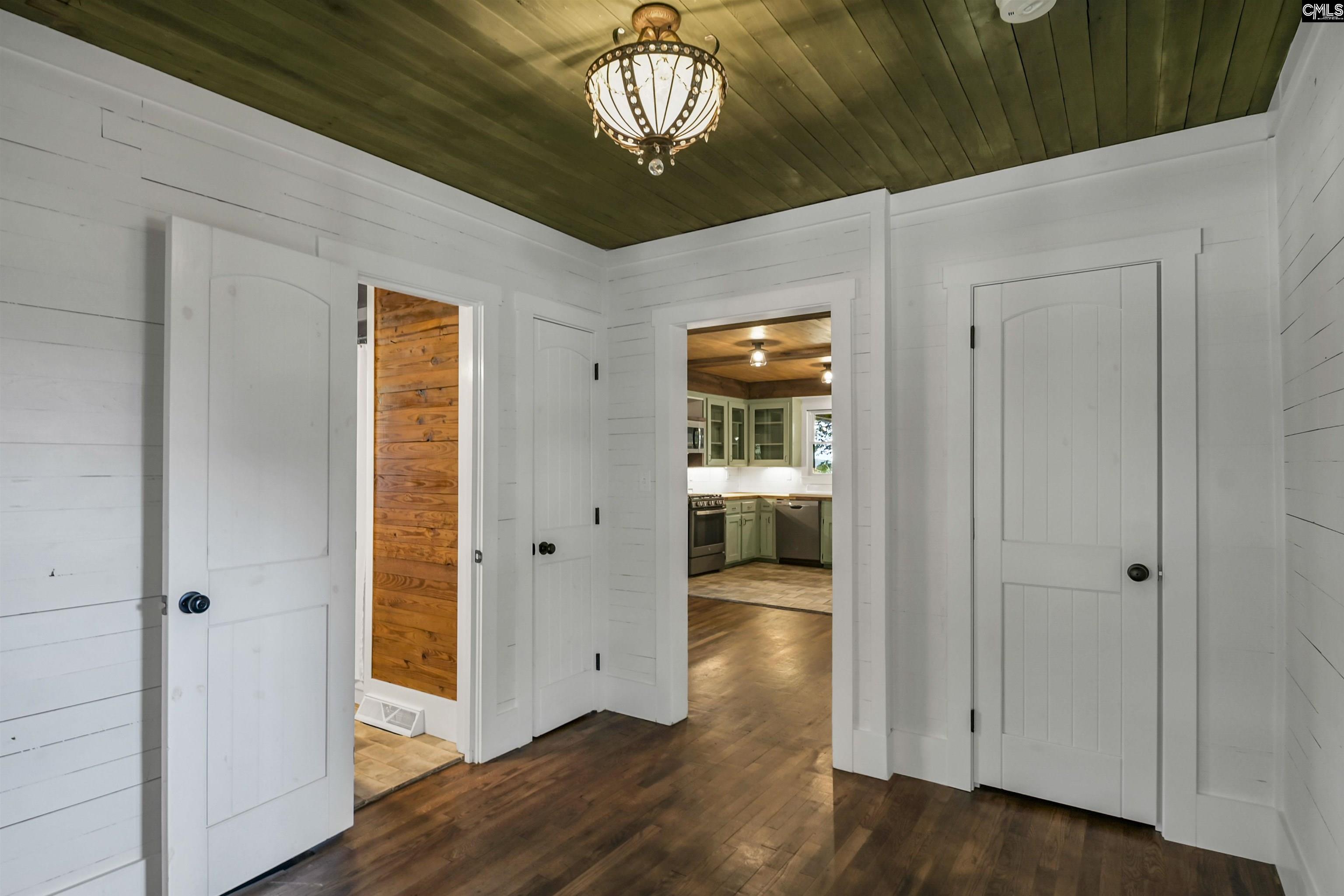 1055 Belo Road