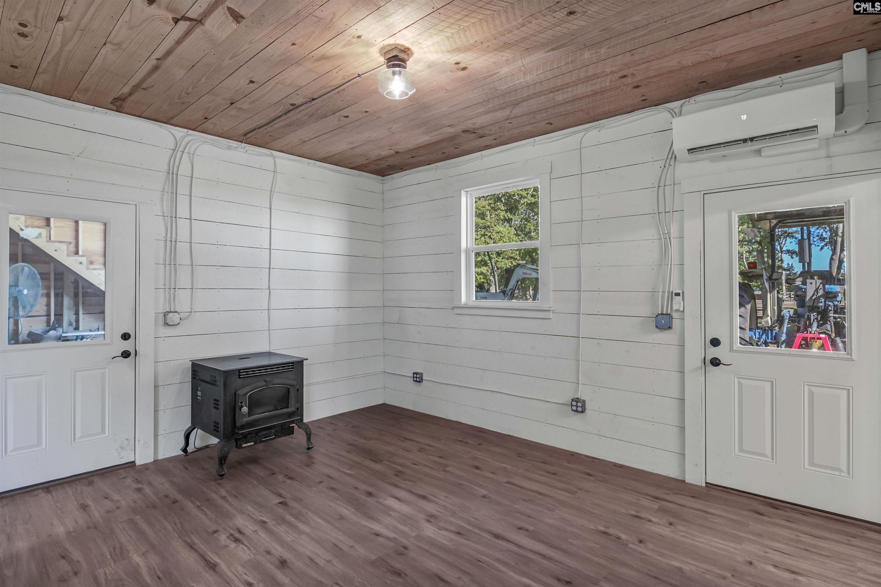 1055 Belo Road