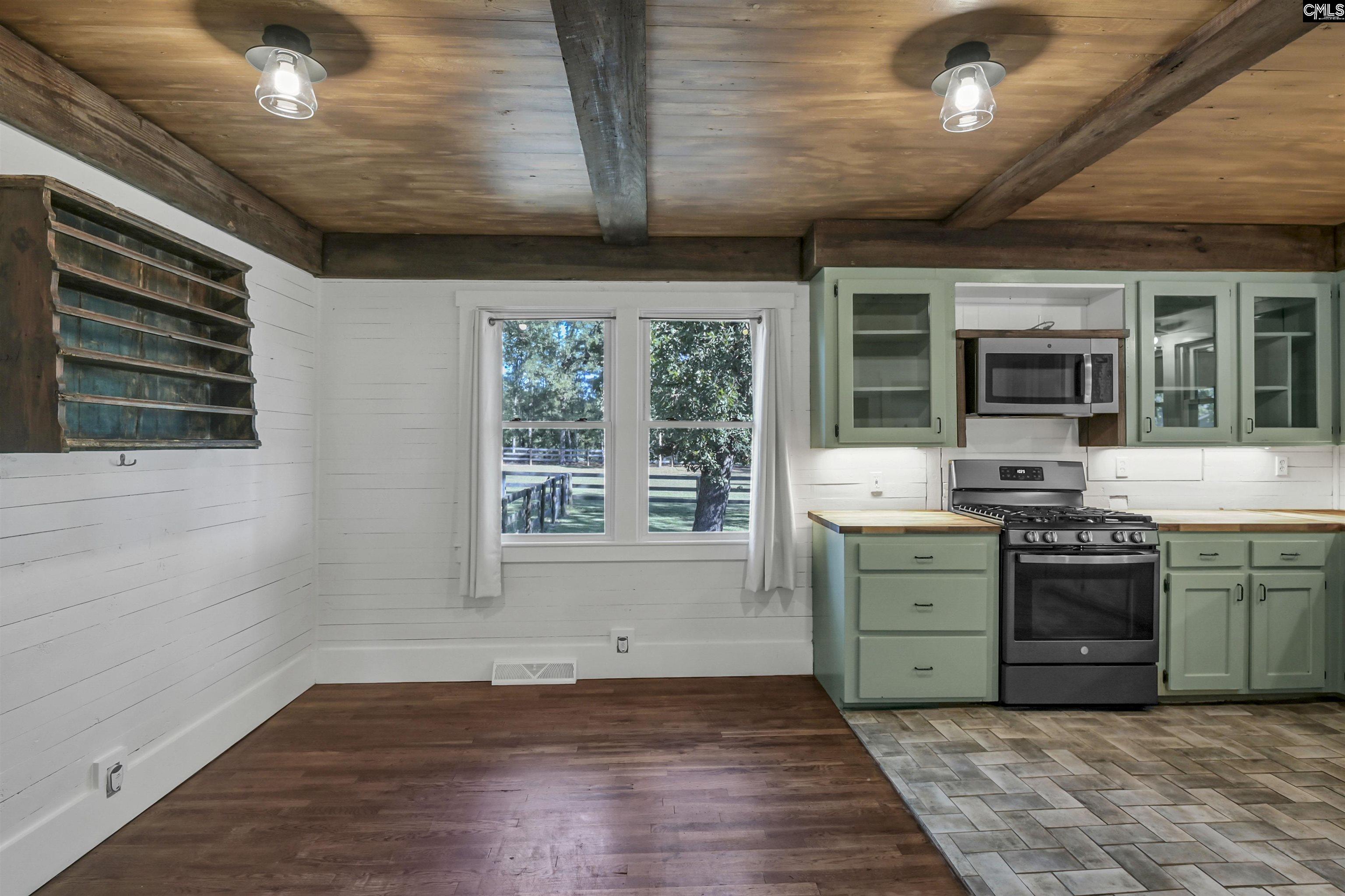 1055 Belo Road