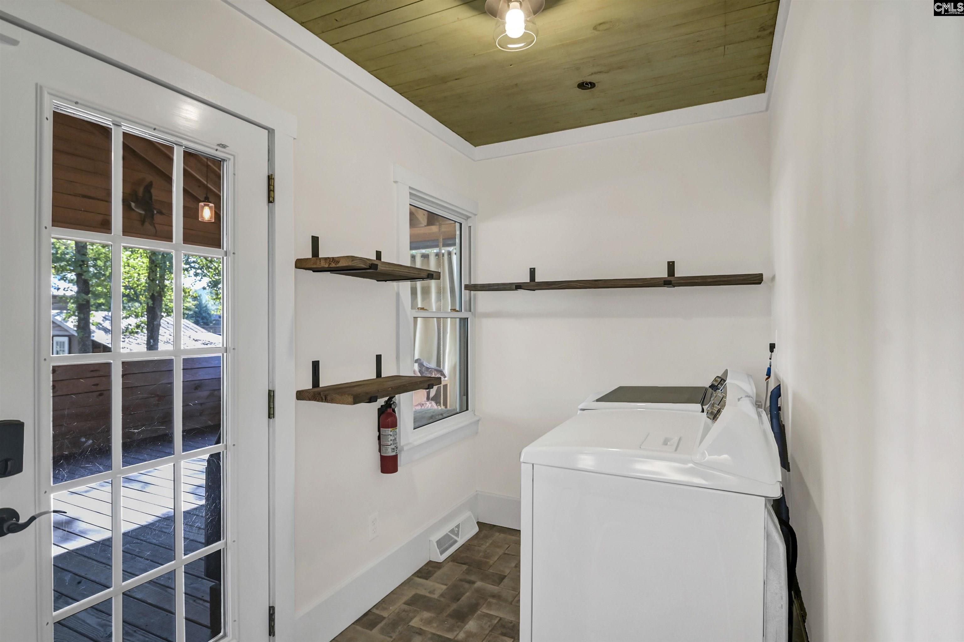 1055 Belo Road