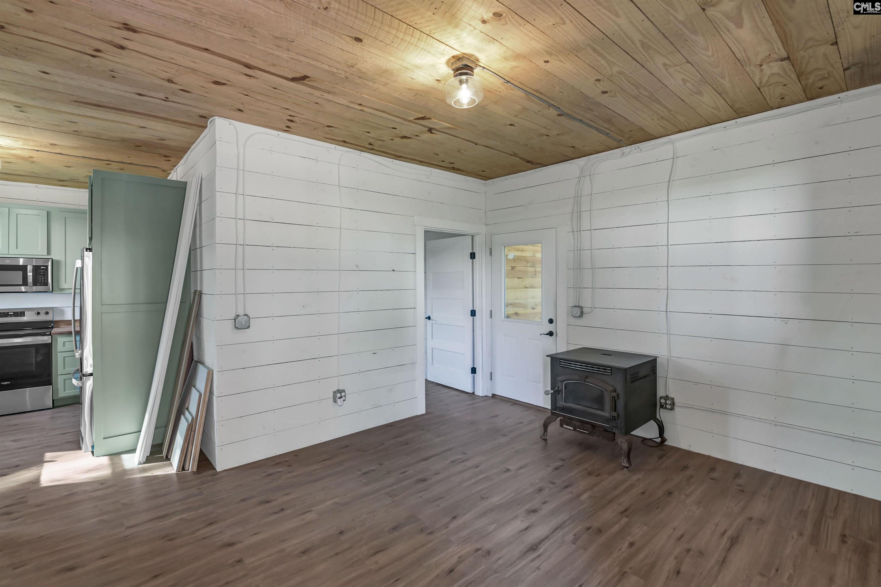 1055 Belo Road