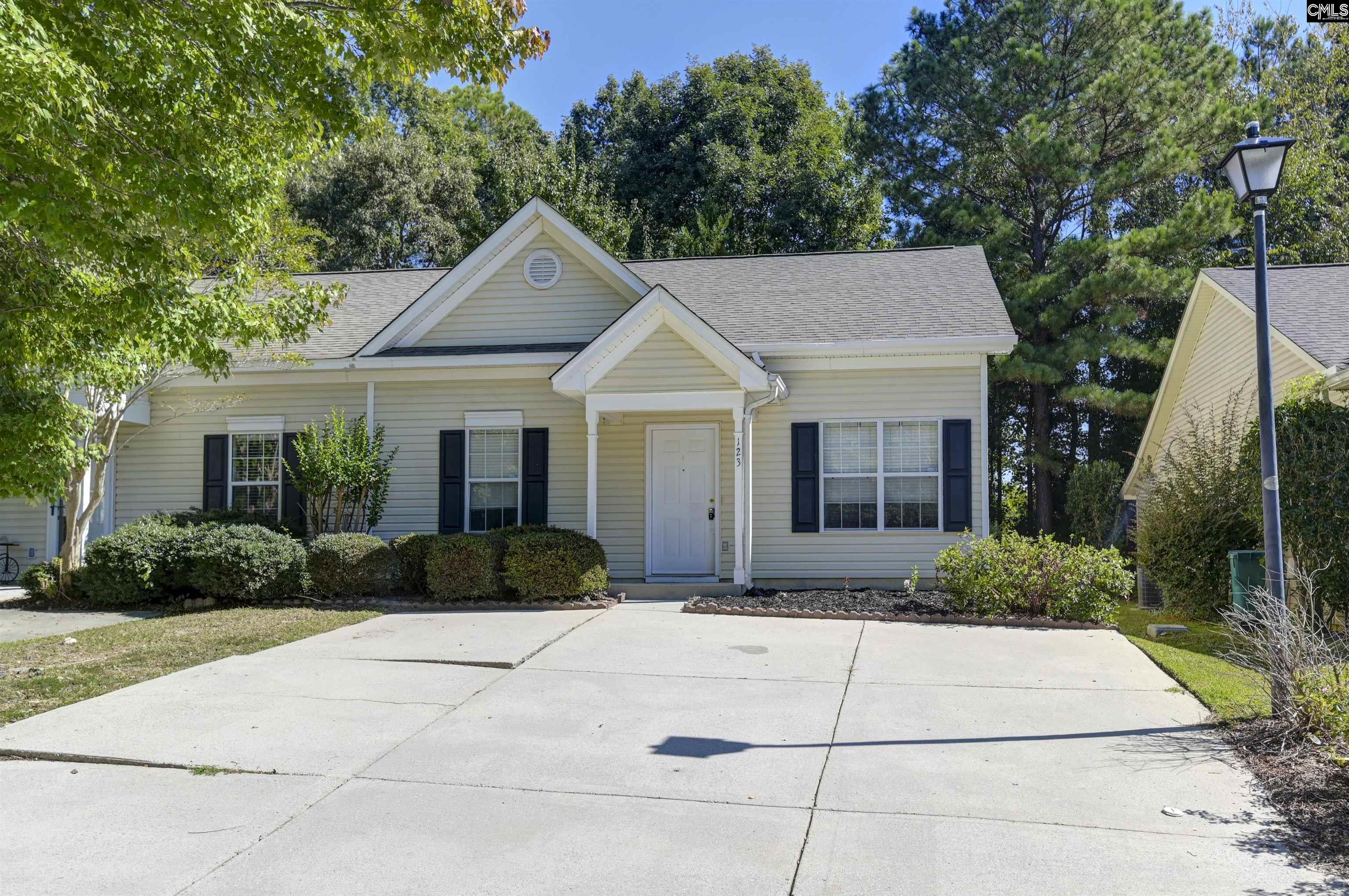 123 Huntington Circle