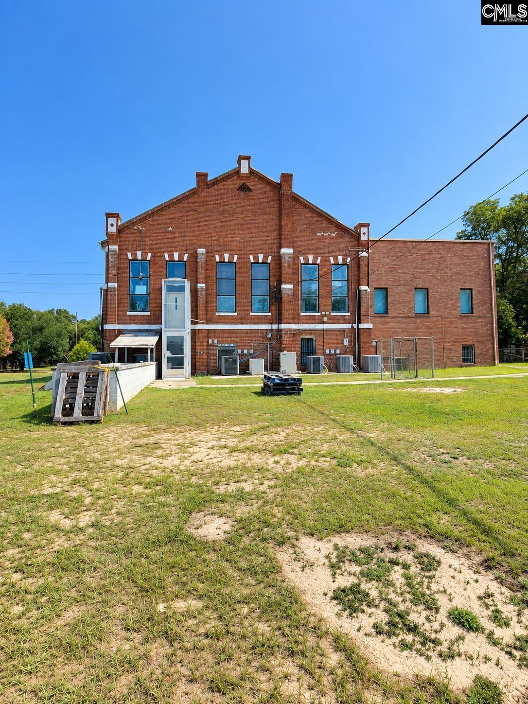 421-425 Hampton Avenue NW