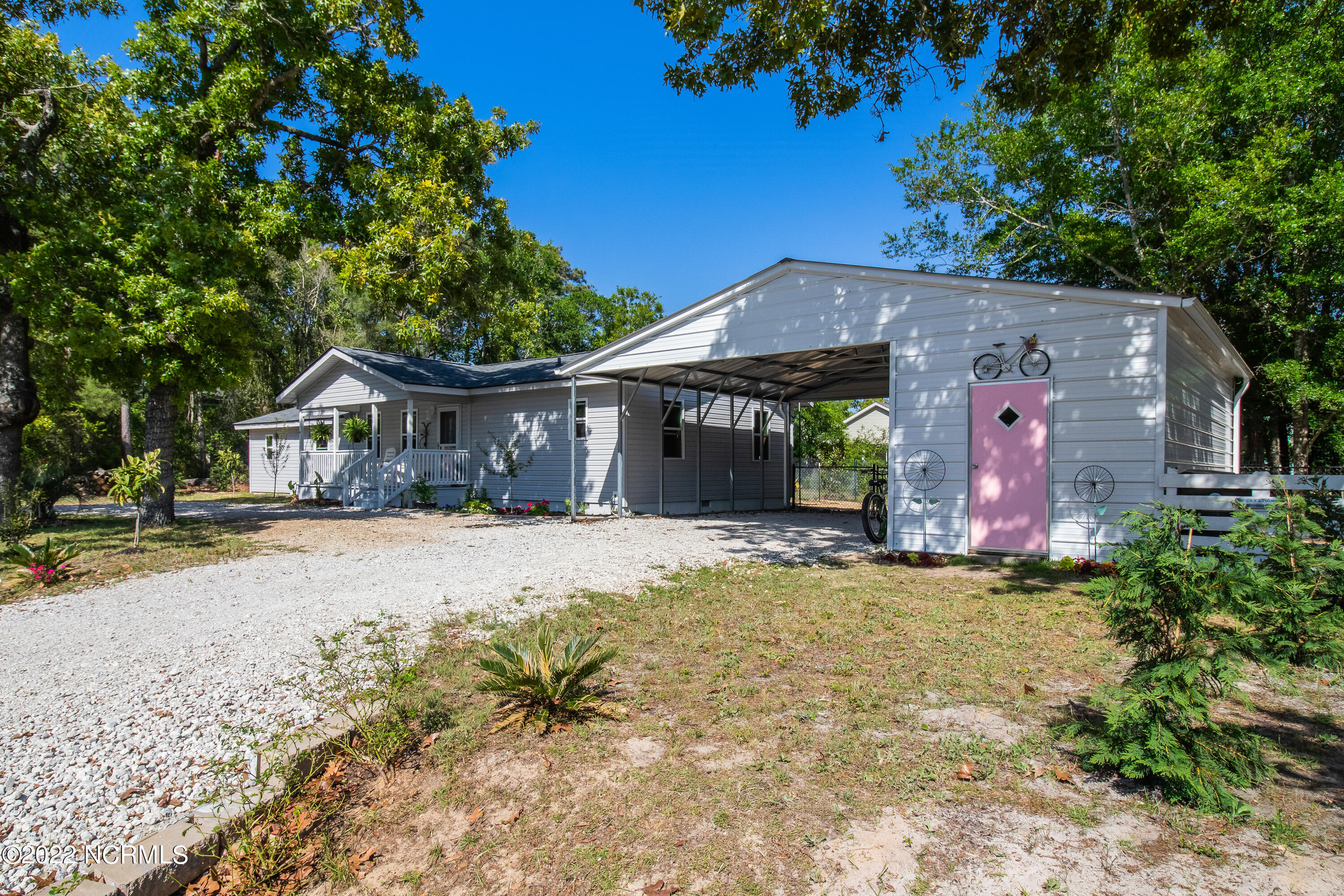 124 N Middleton Avenue
