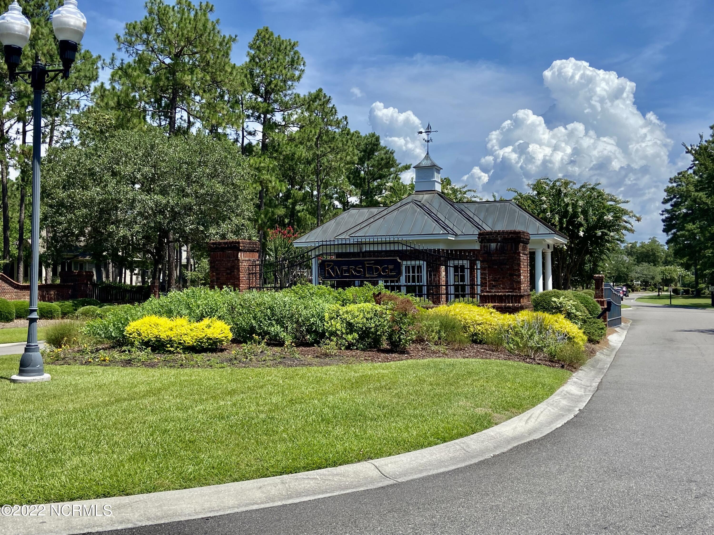 3543 43 Fairway Crest Drive