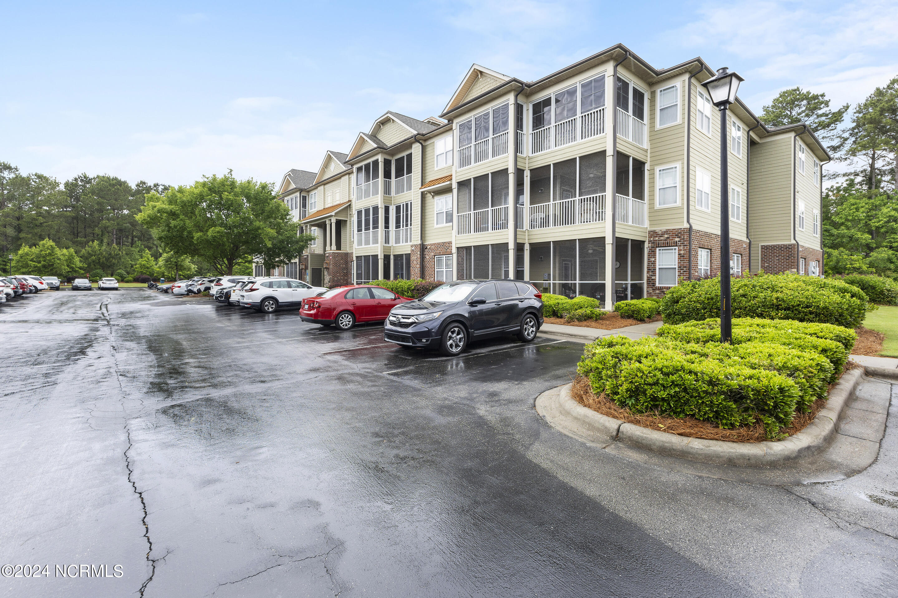 395 S Crow Creek Drive NW, Unit 1508