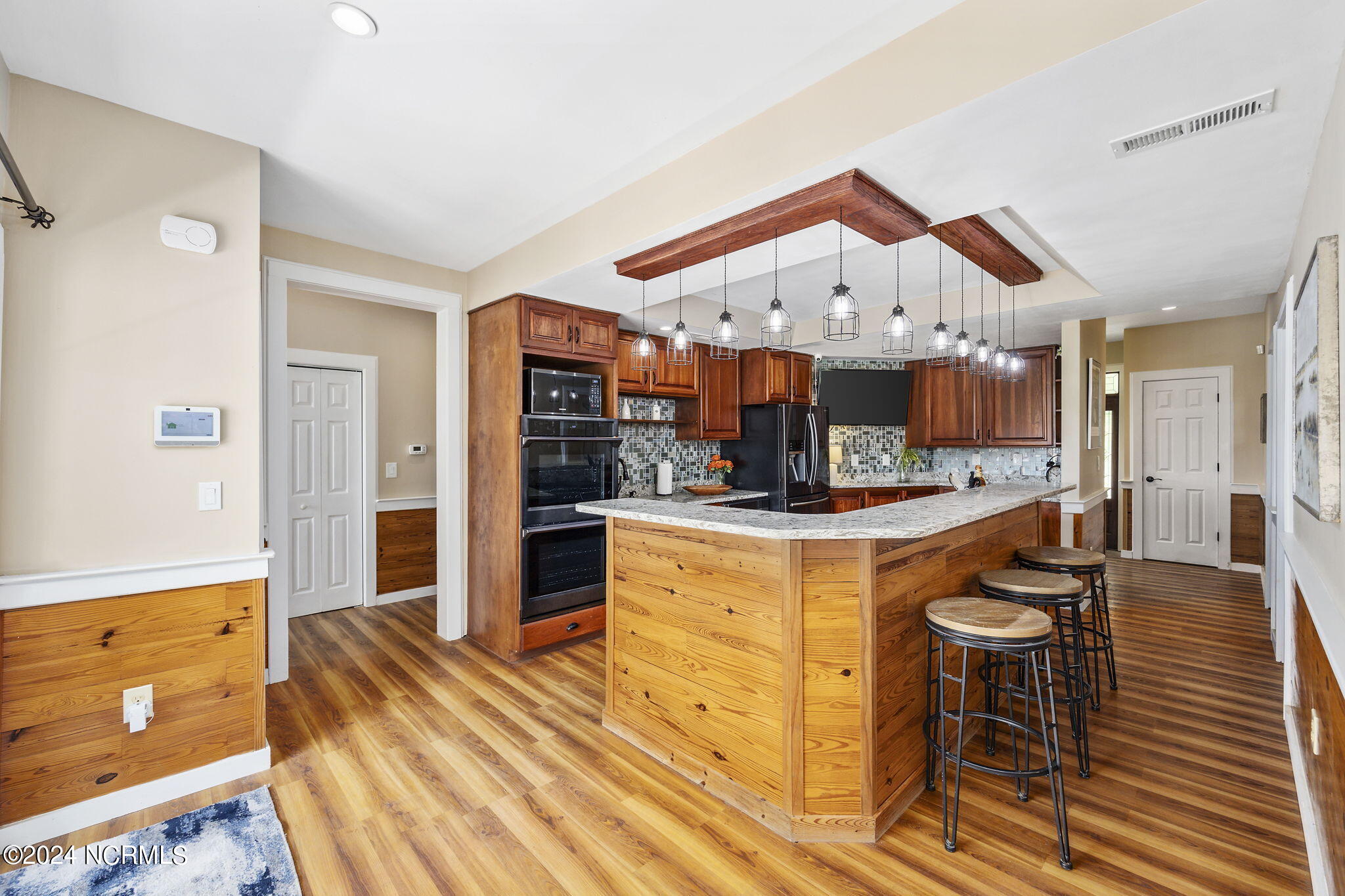 2601 Bay View Drive