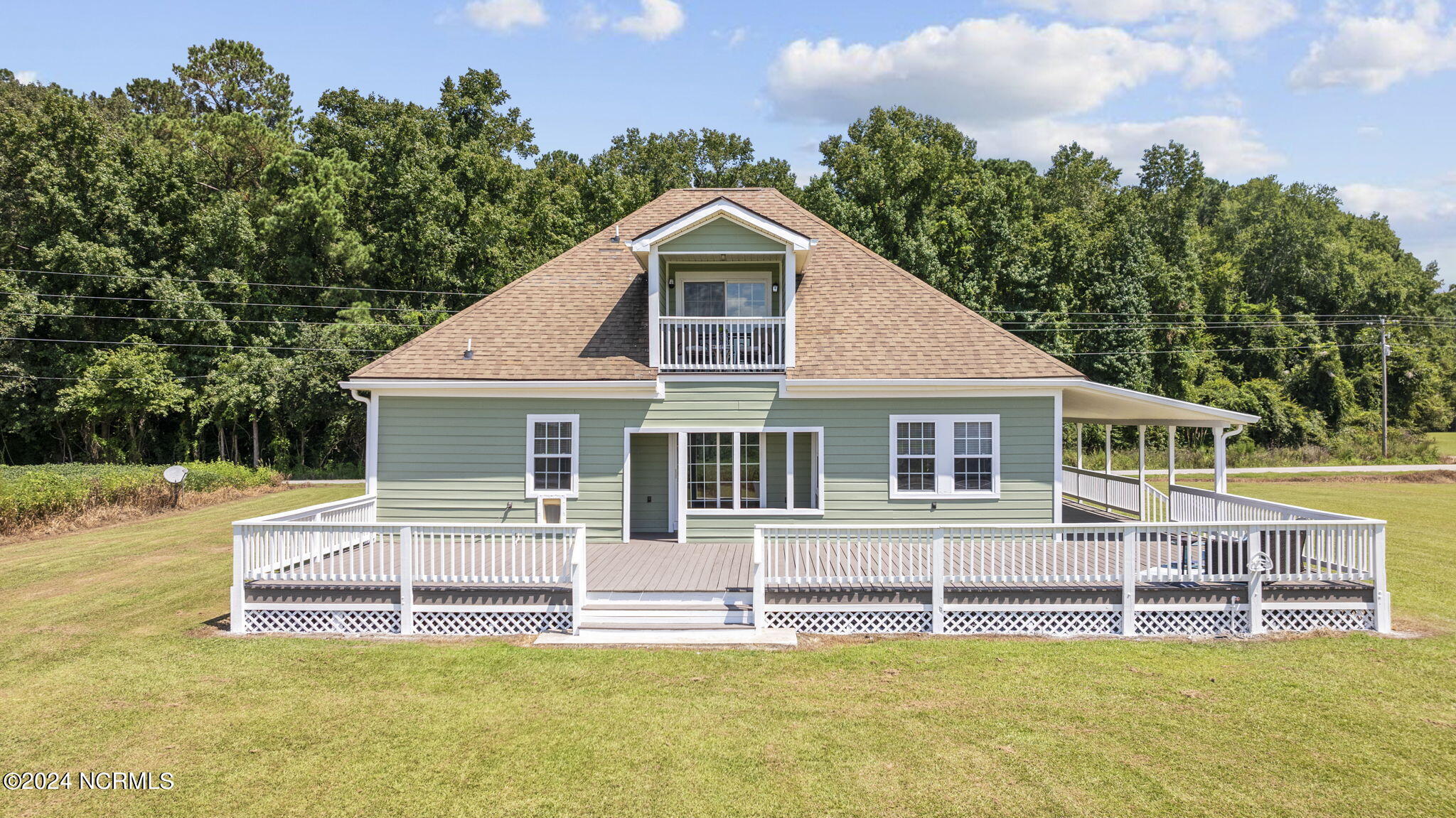 2601 Bay View Drive
