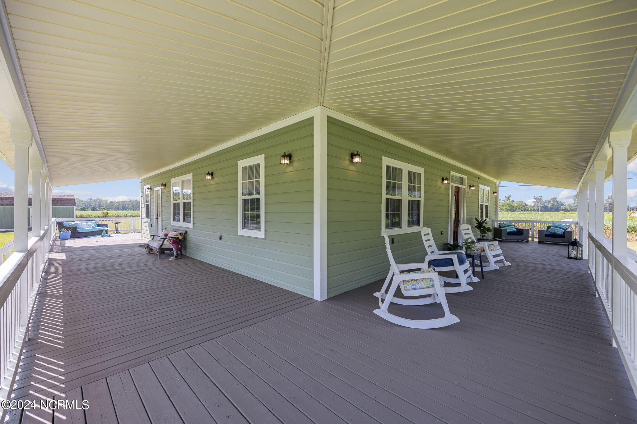 2601 Bay View Drive