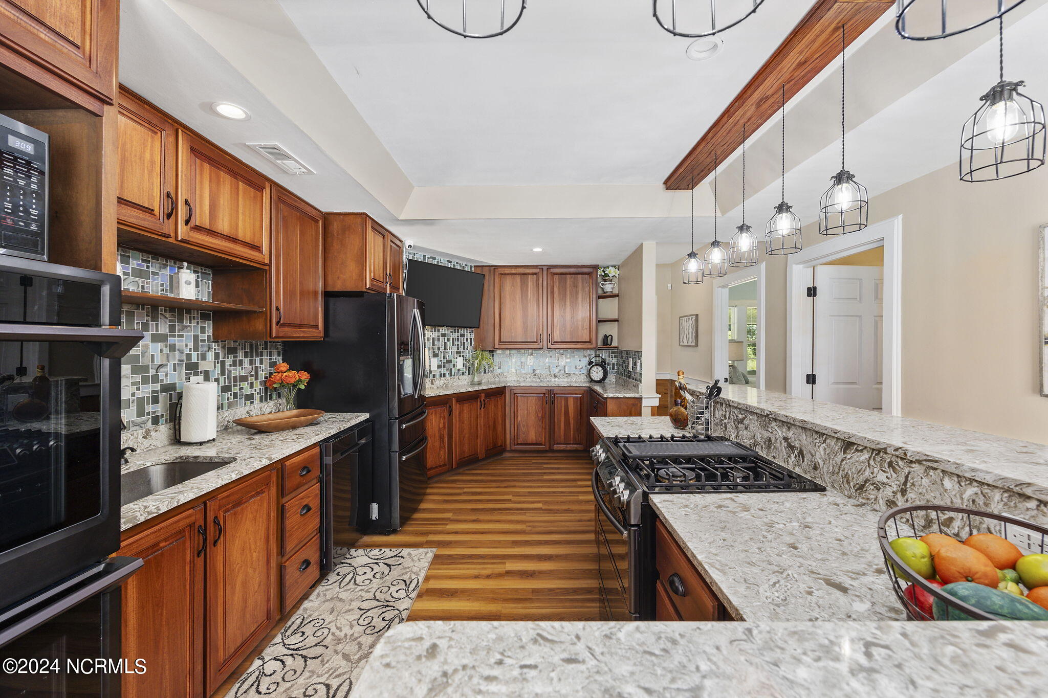 2601 Bay View Drive