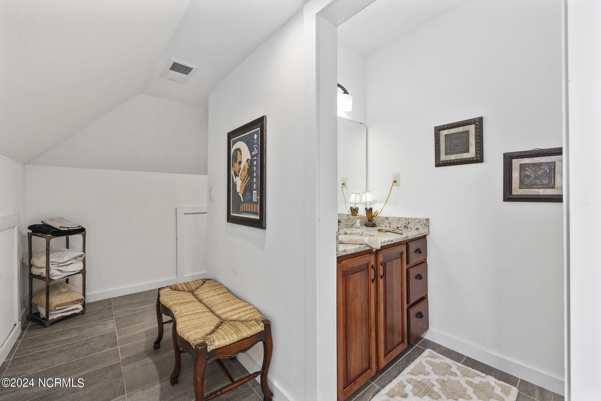 2601 Bay View Drive