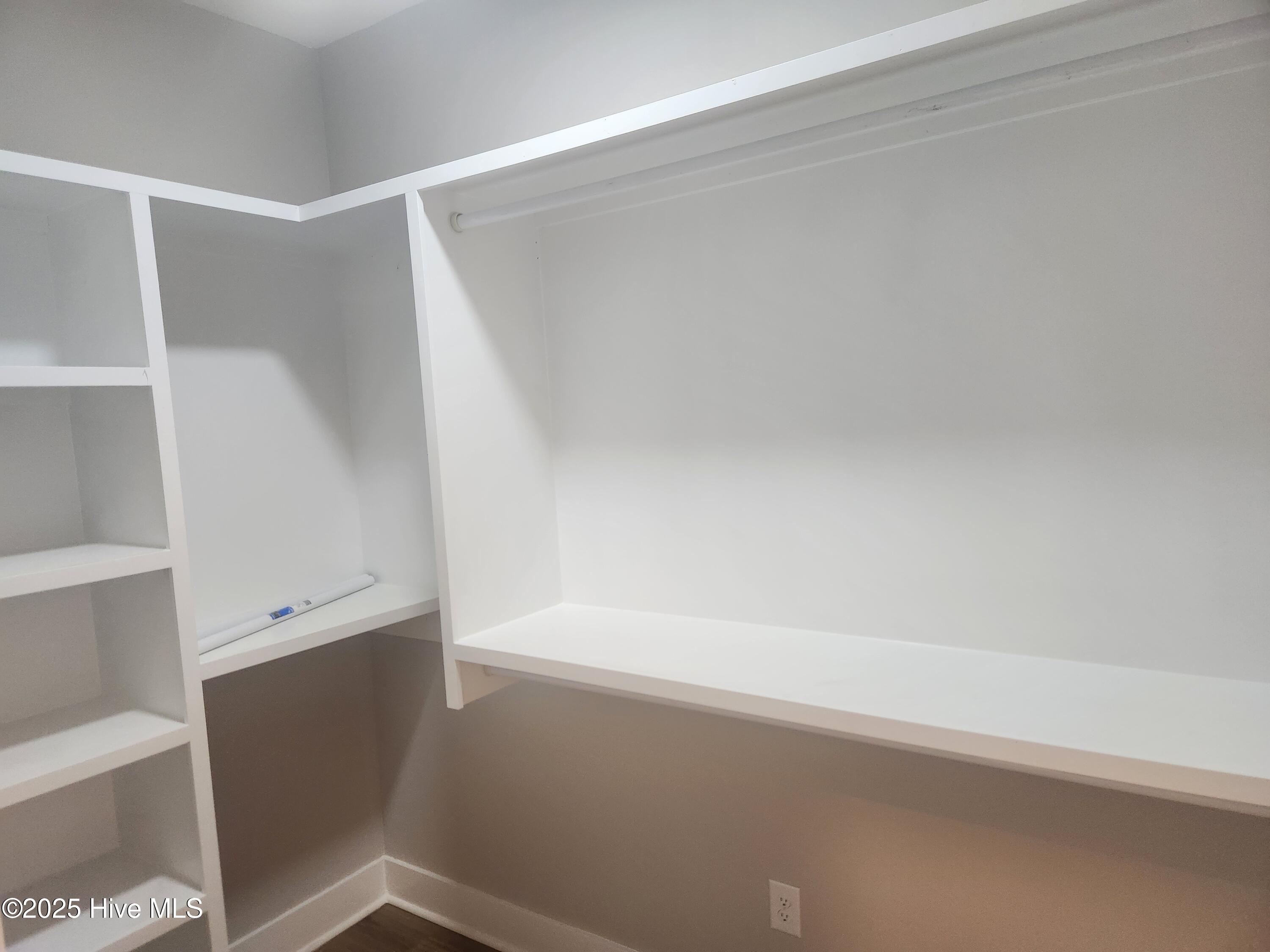 377 Thicket Drive NW