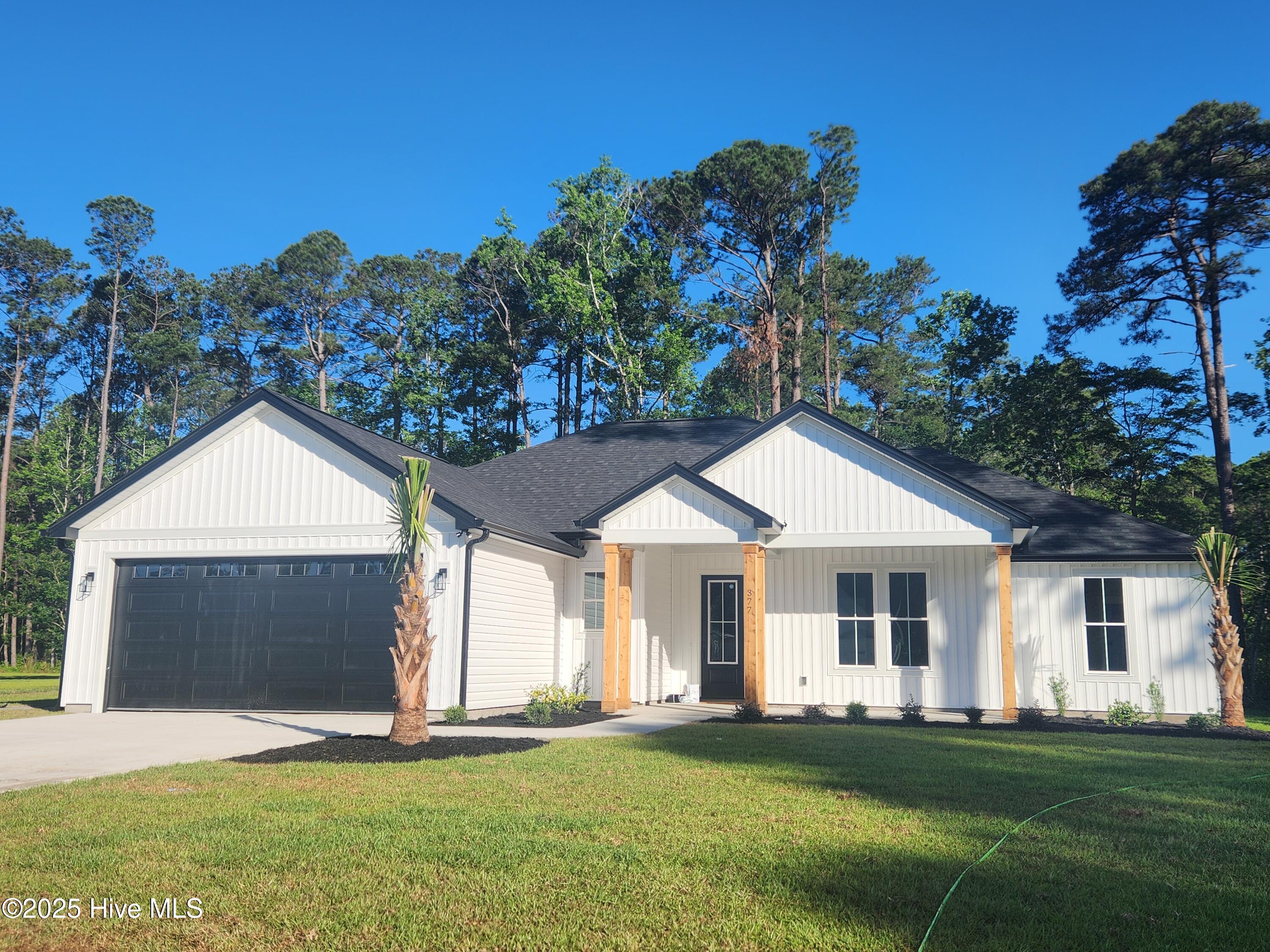 377 Thicket Drive NW