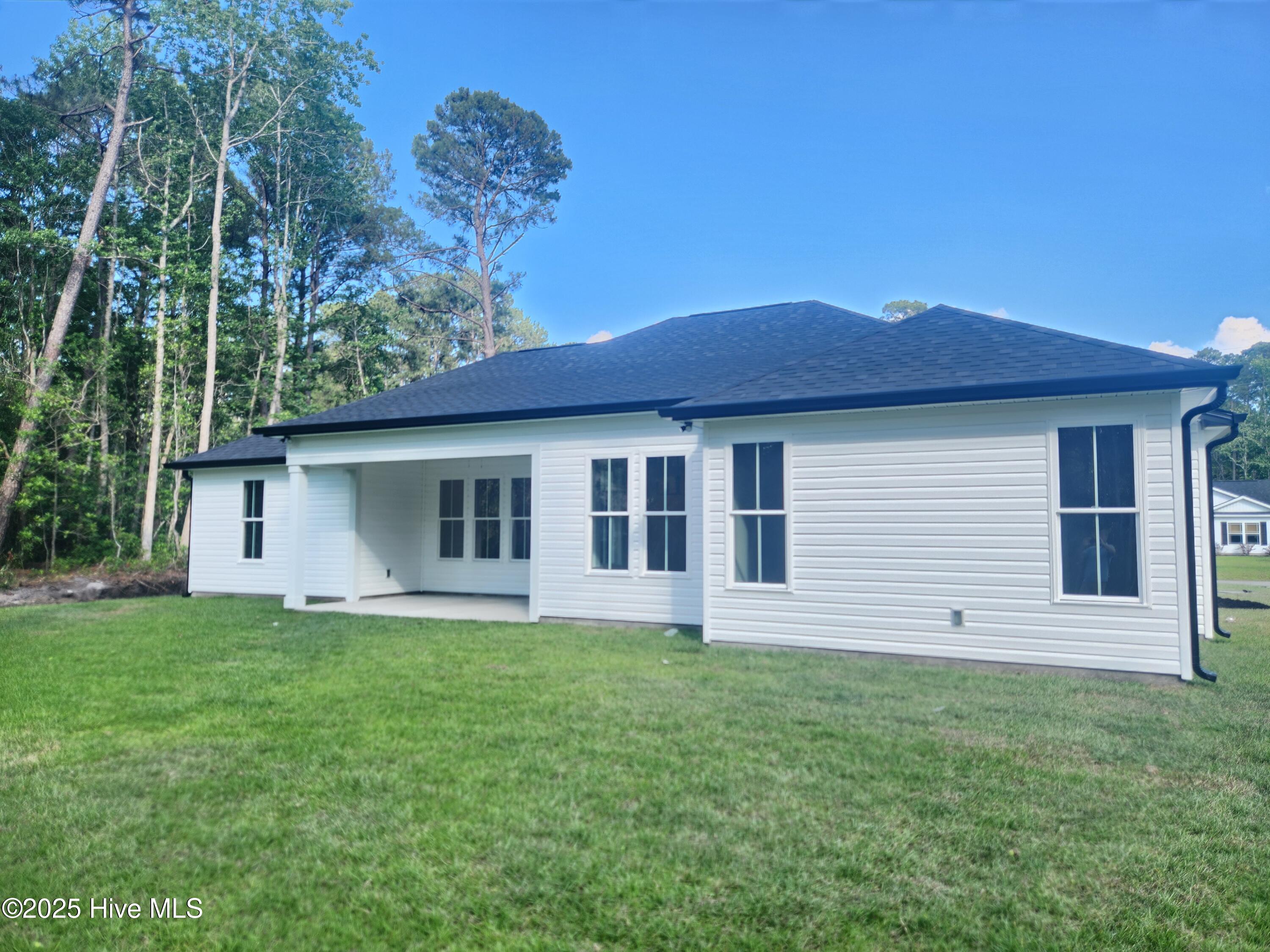 377 Thicket Drive NW