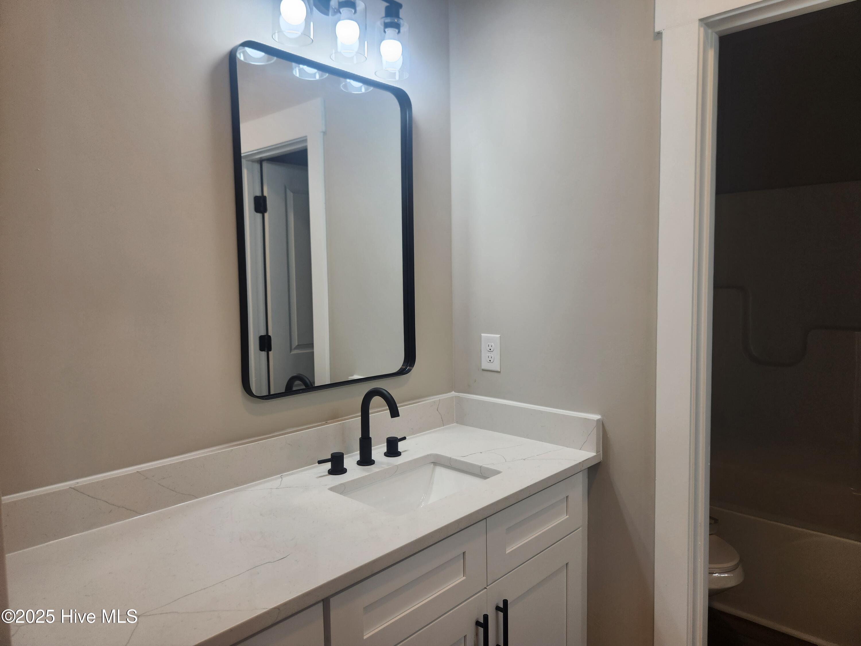 377 Thicket Drive NW