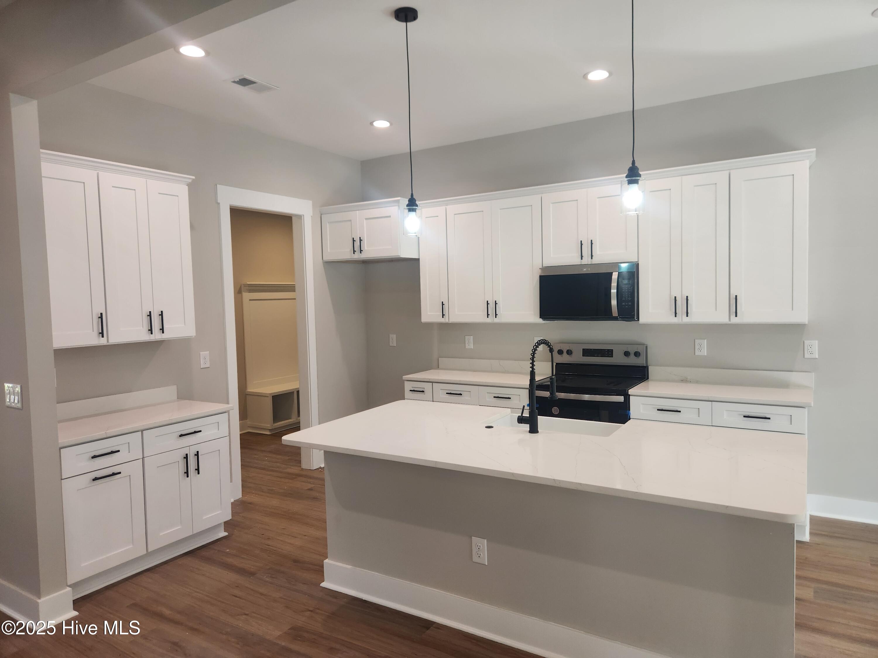 377 Thicket Drive NW