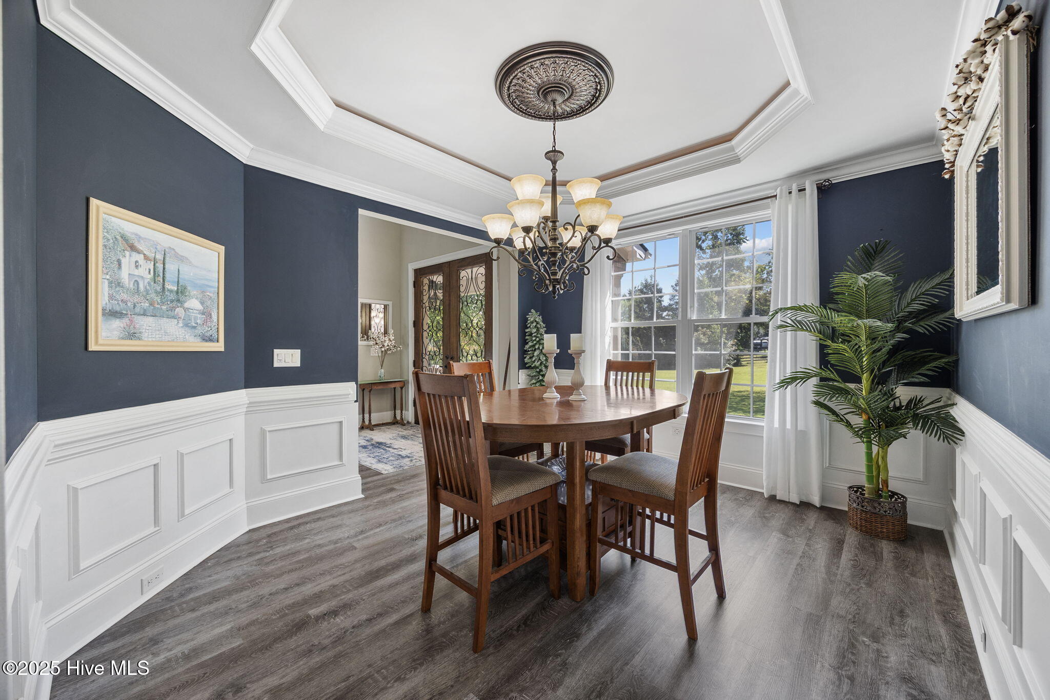 2273 Starduster Lane