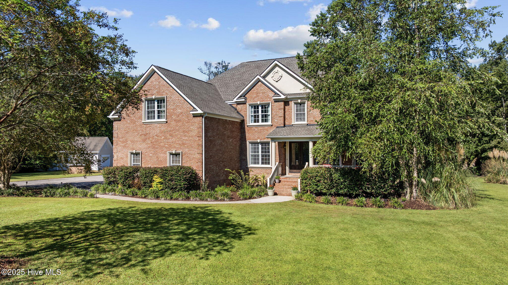 2273 Starduster Lane