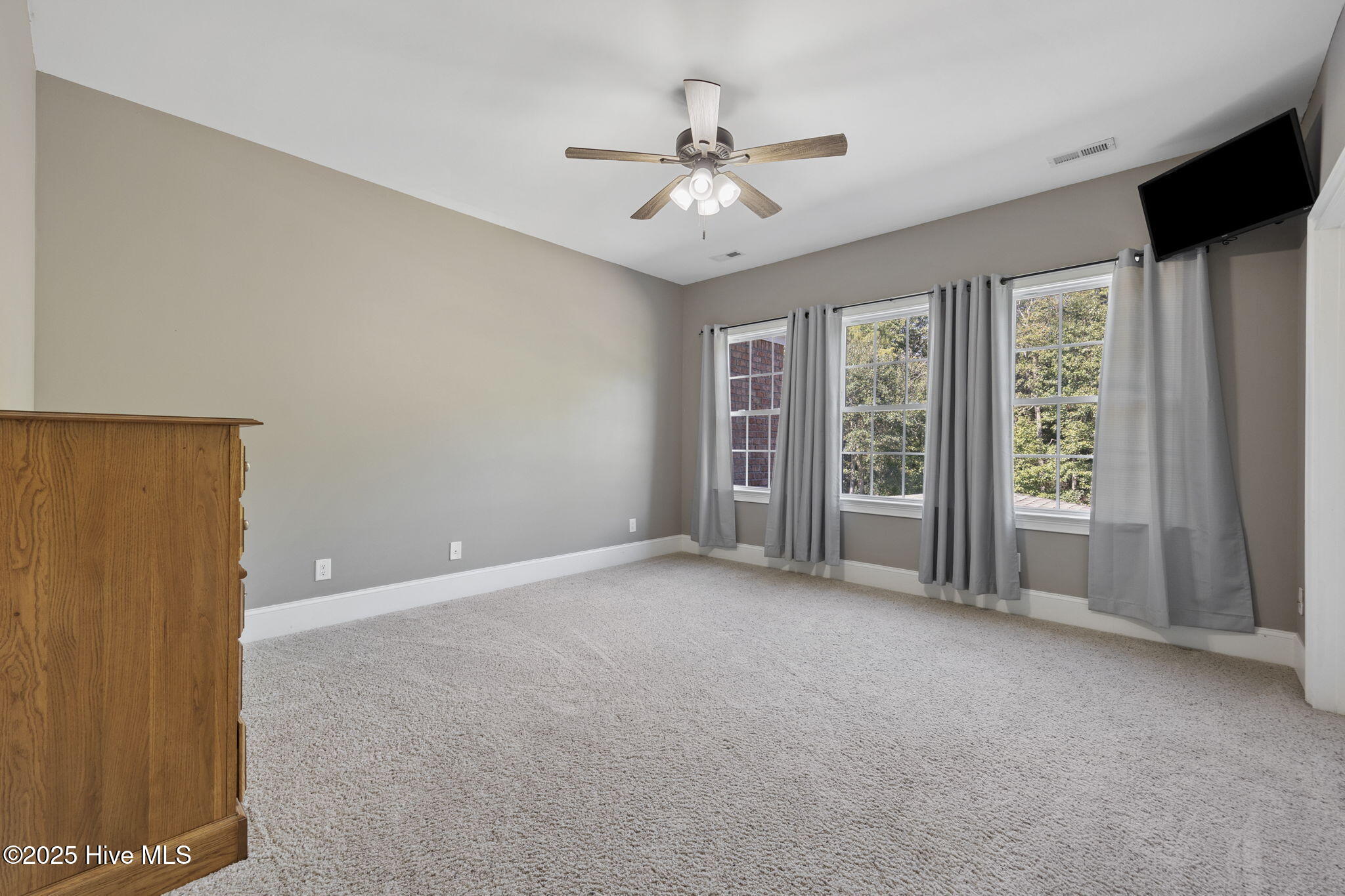 2273 Starduster Lane