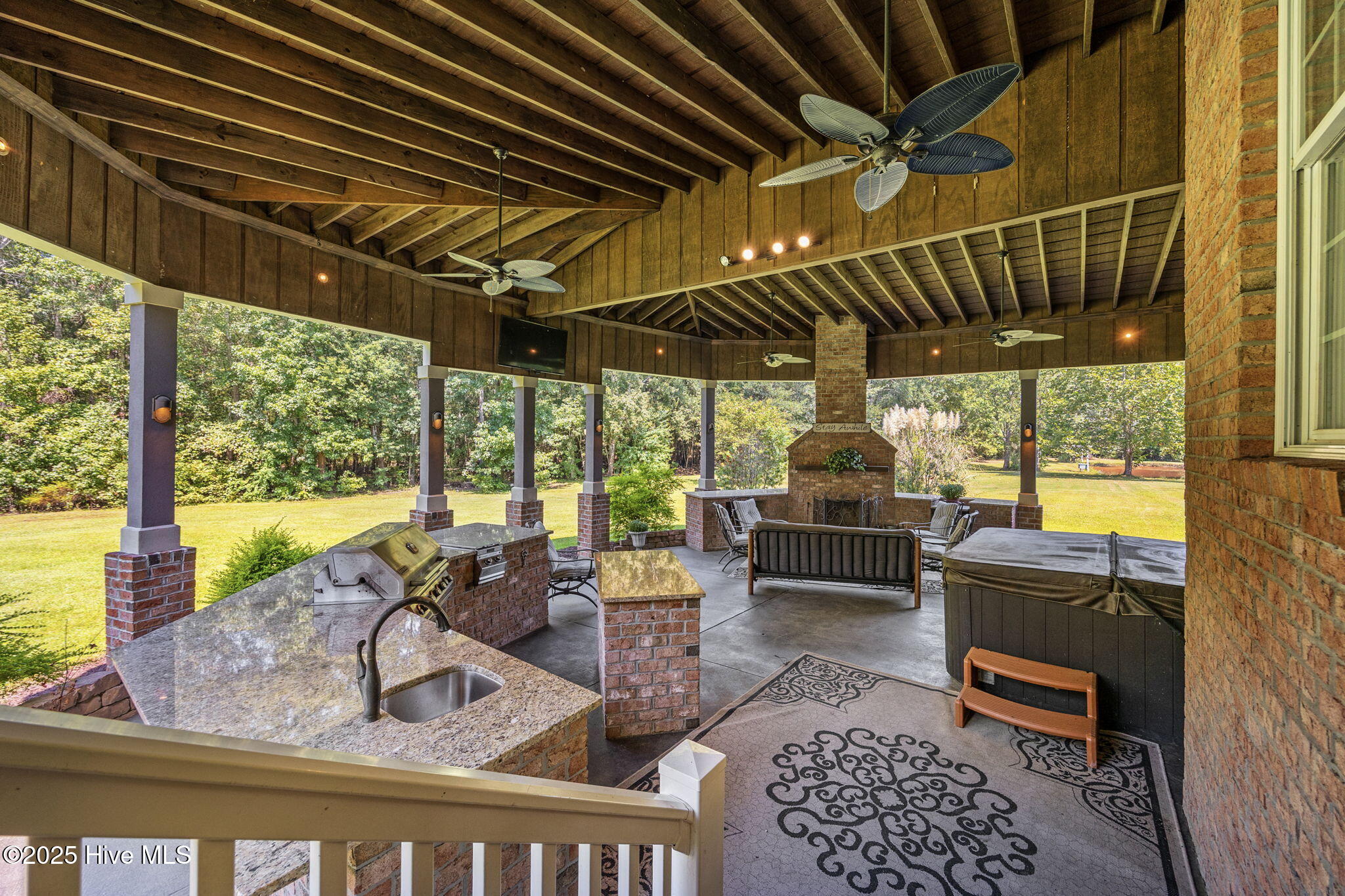 2273 Starduster Lane