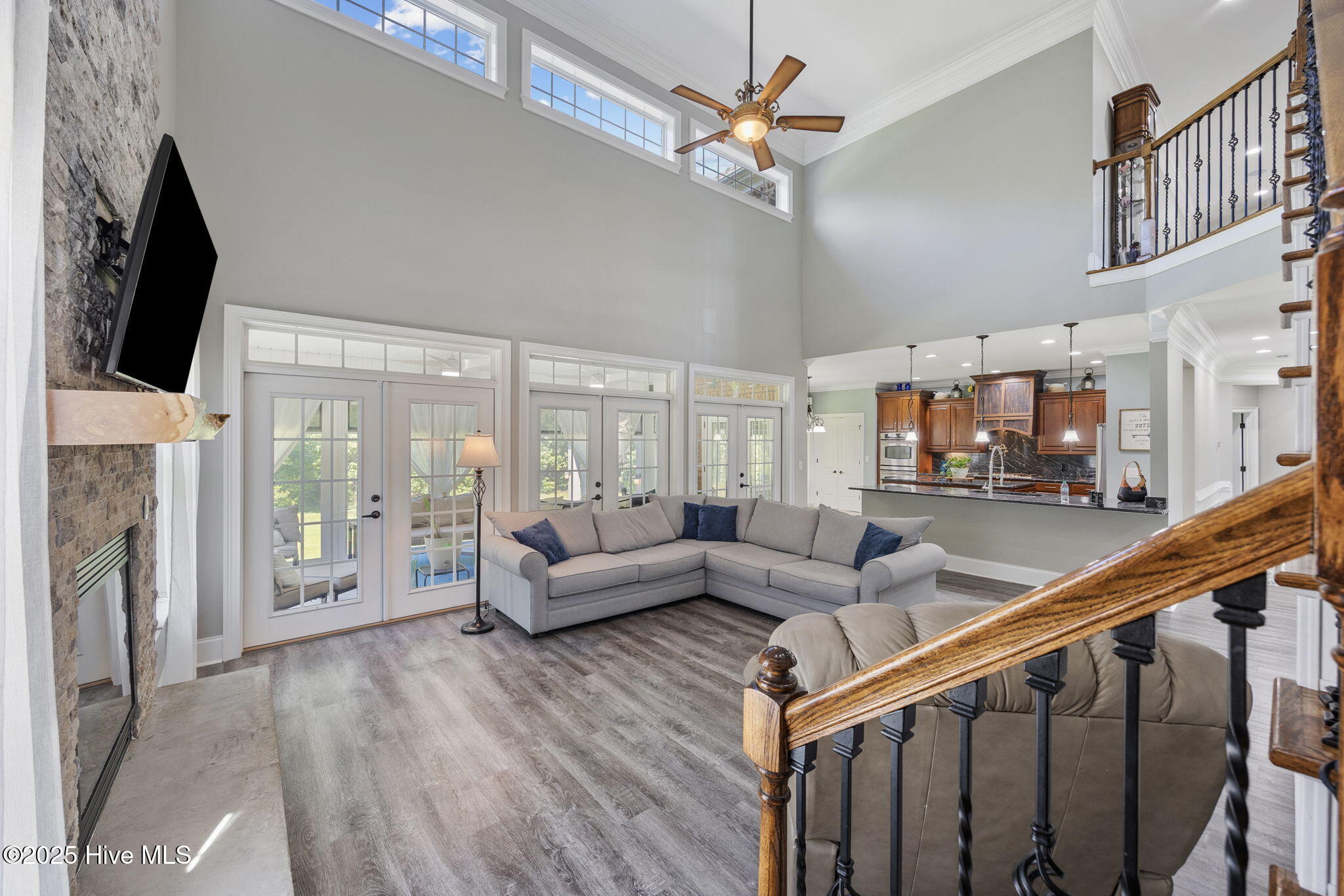 2273 Starduster Lane