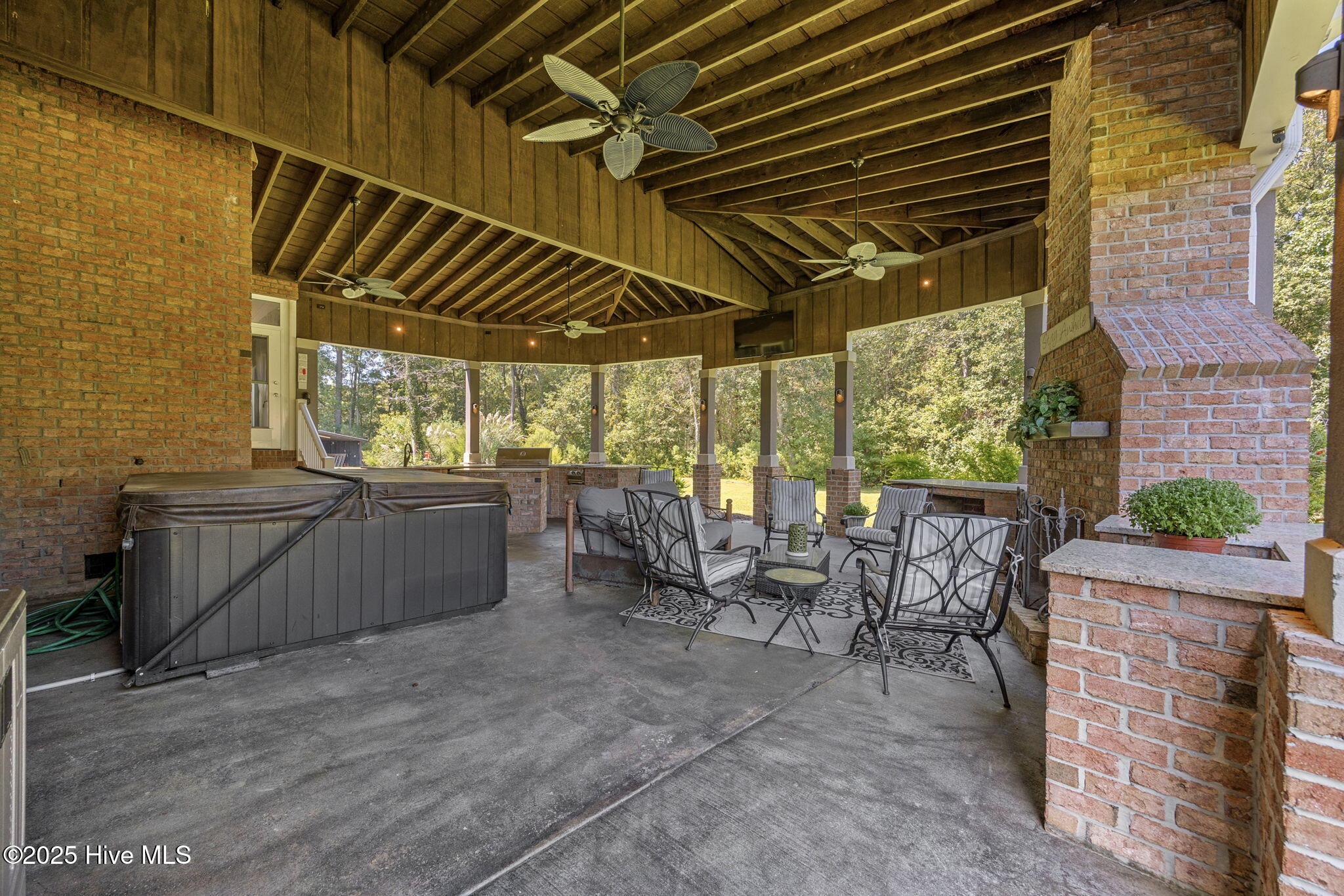 2273 Starduster Lane