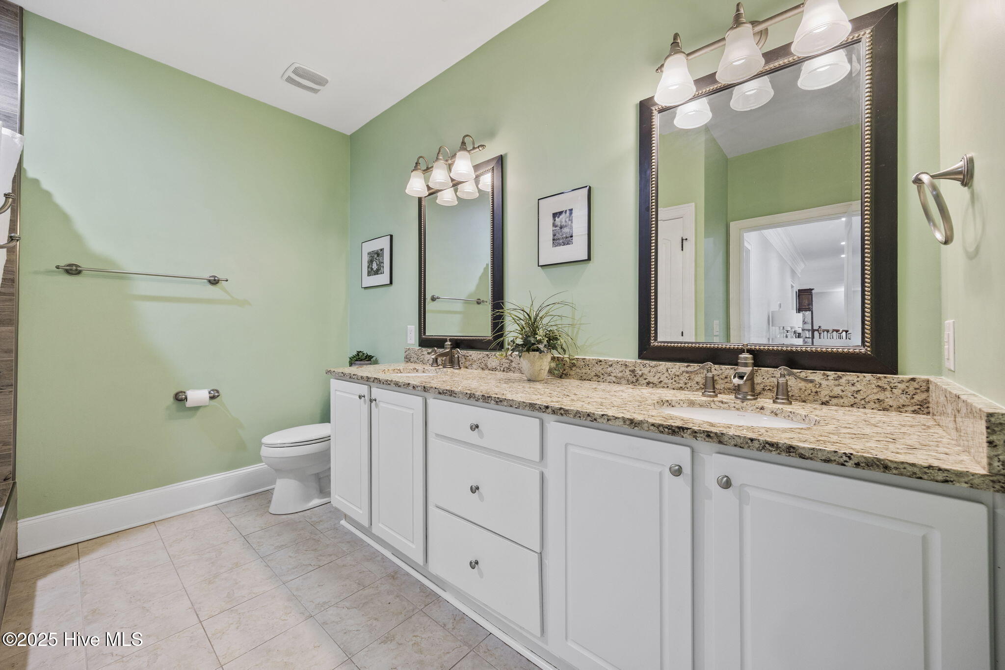 2273 Starduster Lane