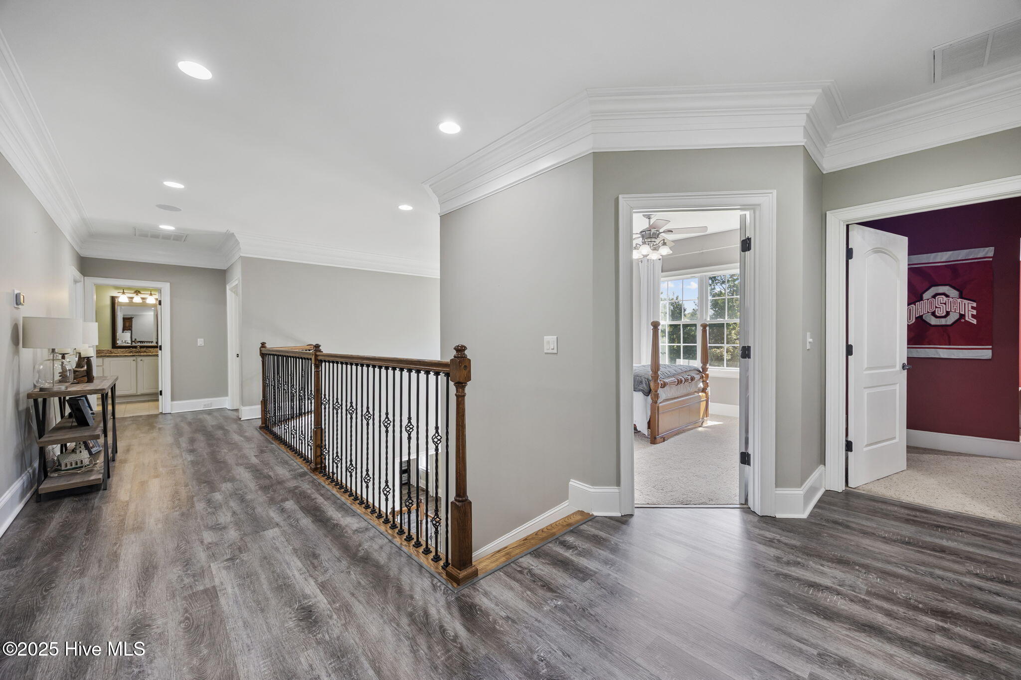 2273 Starduster Lane