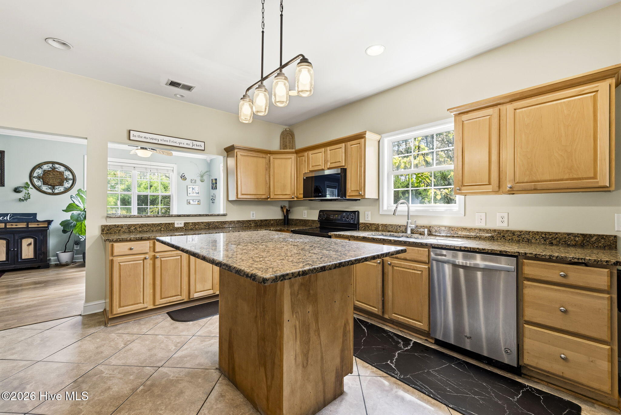231 Berryknoll Drive NW