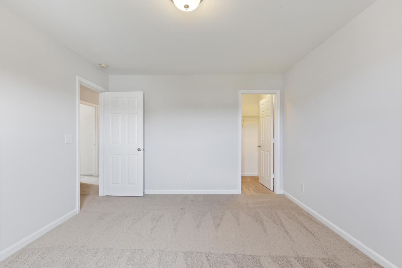336 Lochmoore Loop