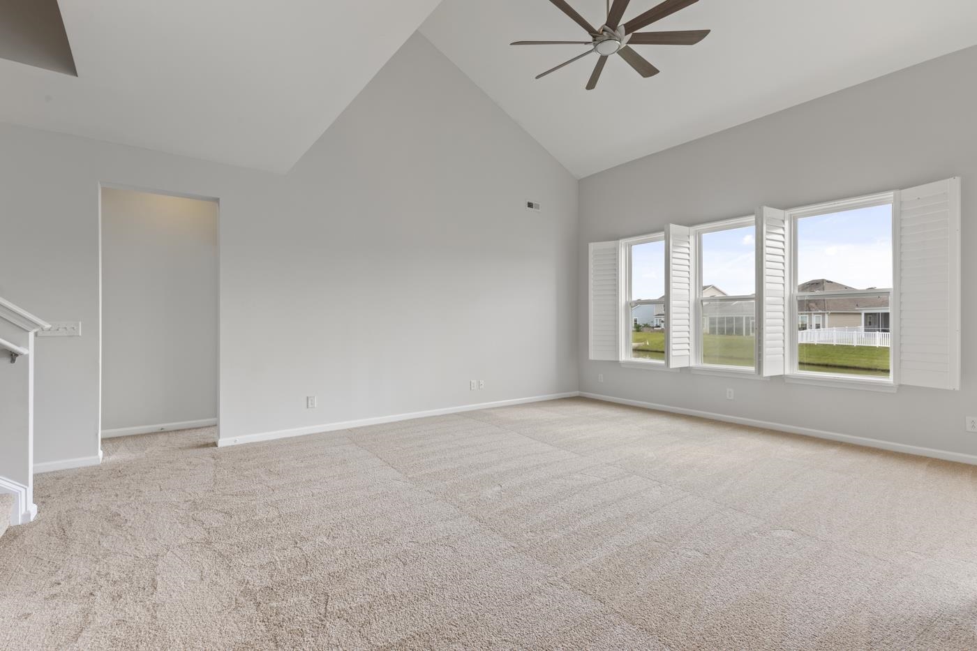 336 Lochmoore Loop