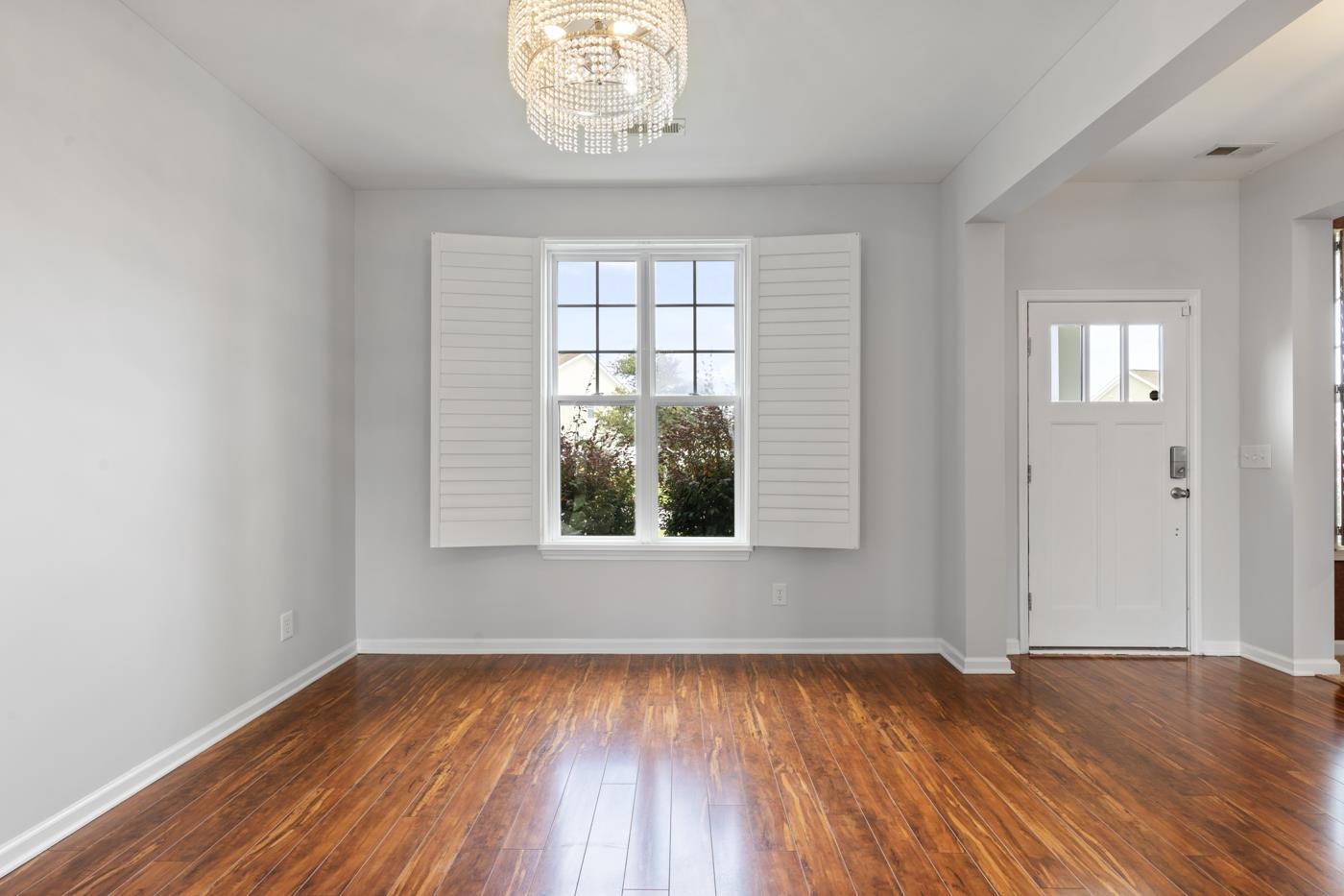 336 Lochmoore Loop