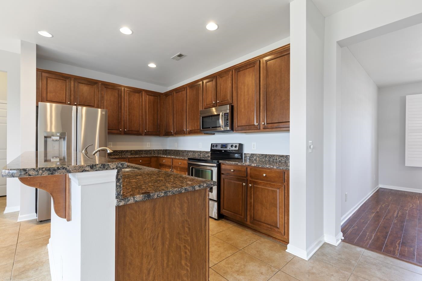 336 Lochmoore Loop