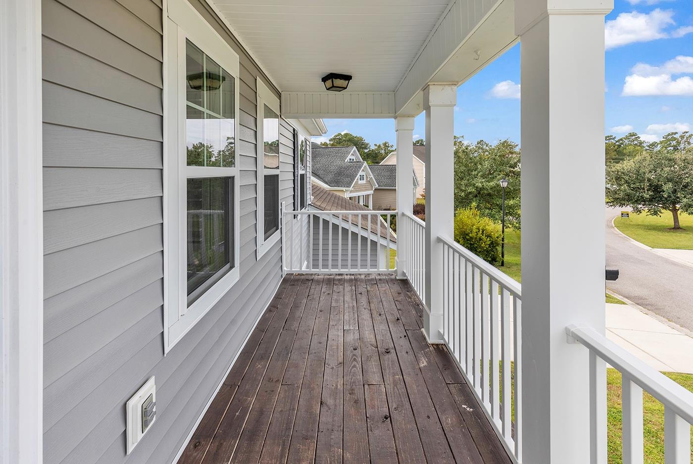 336 Lochmoore Loop