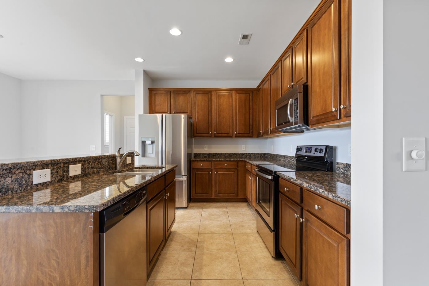 336 Lochmoore Loop